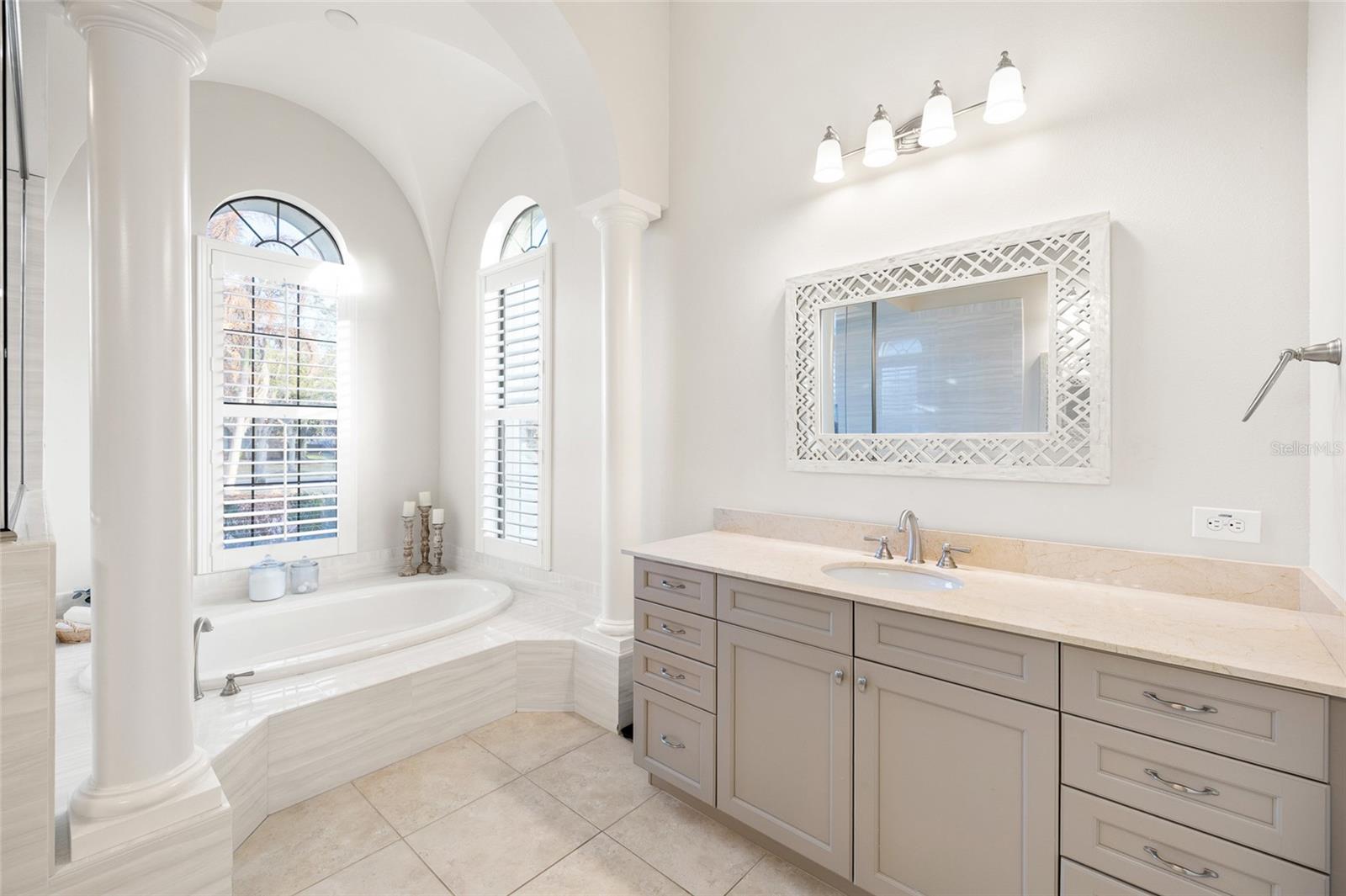 Image 28 of 59 For 16406 Chapman Crossing Drive