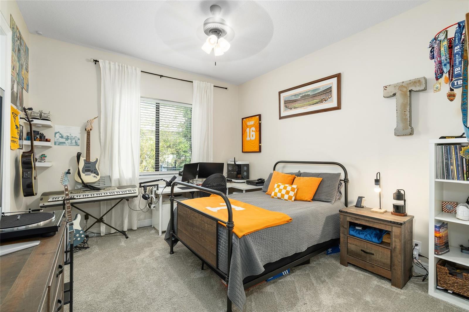 Image 30 of 59 For 16406 Chapman Crossing Drive