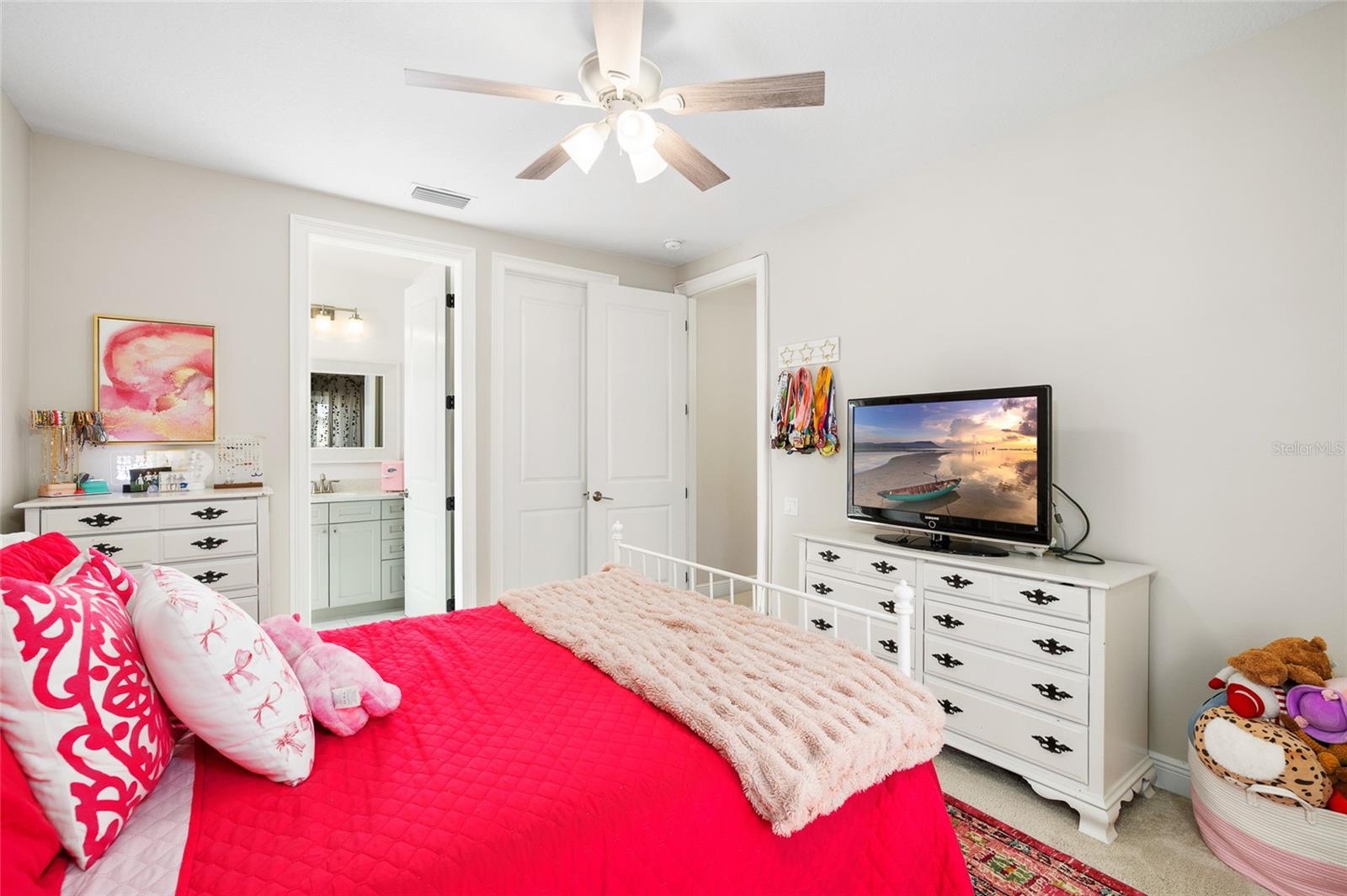 Image 38 of 59 For 16406 Chapman Crossing Drive