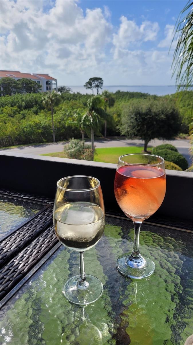 Image 18 of 44 For 1806 Mariner Drive 318