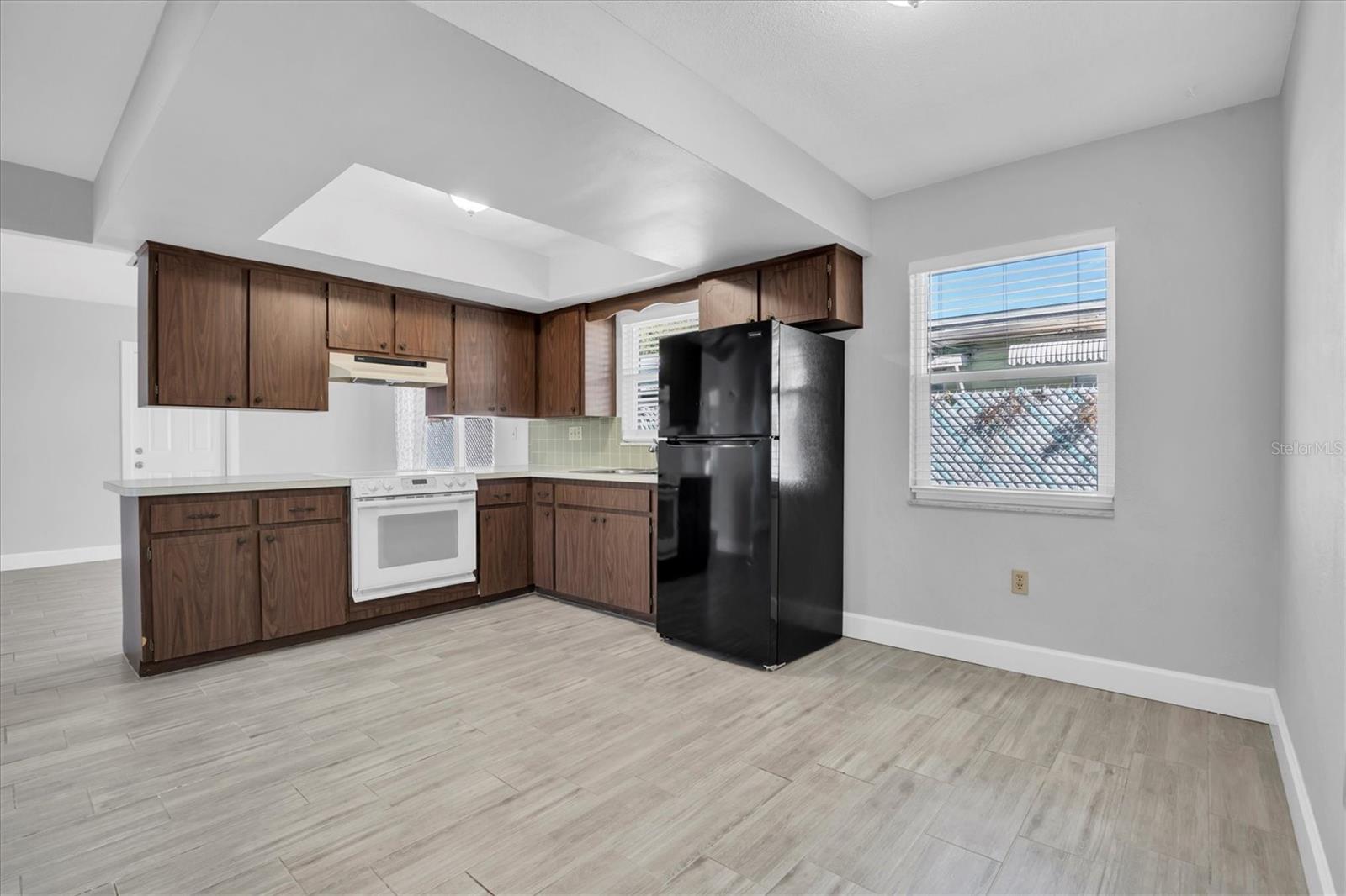 Image 10 of 27 For 3401 37th Street N