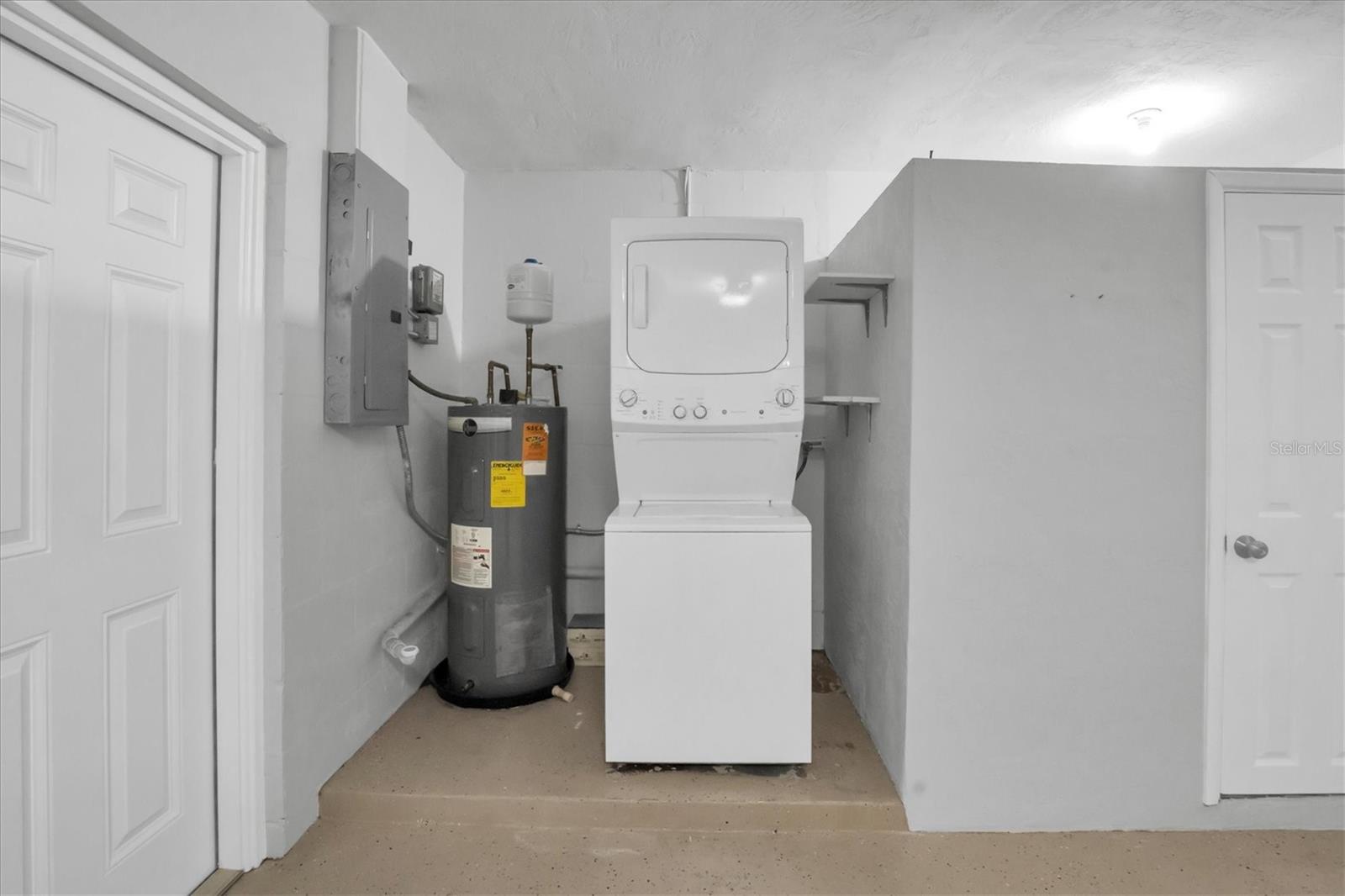 Image 21 of 27 For 3401 37th Street N