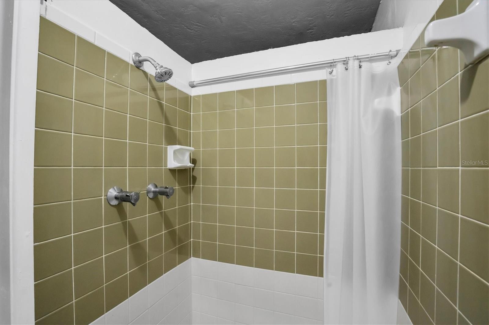 Image 23 of 27 For 3401 37th Street N