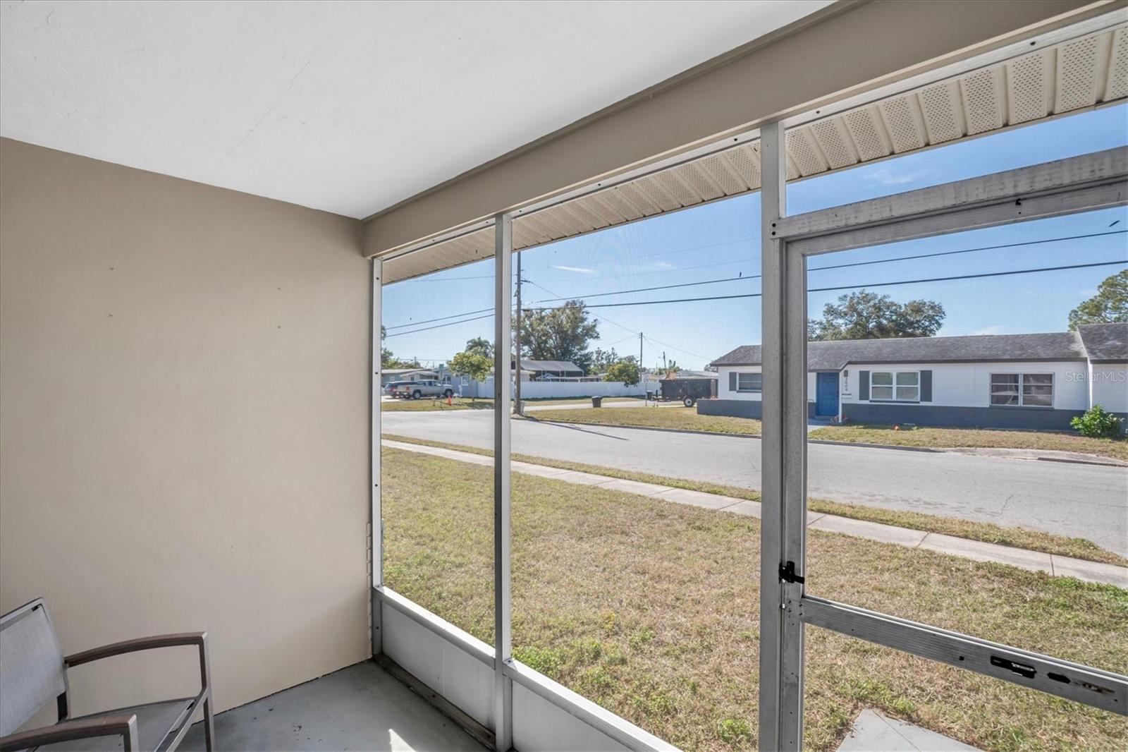 Image 24 of 27 For 3401 37th Street N