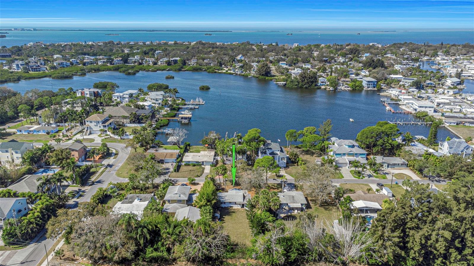 Image 12 of 17 For 1820 Sutherland Drive W