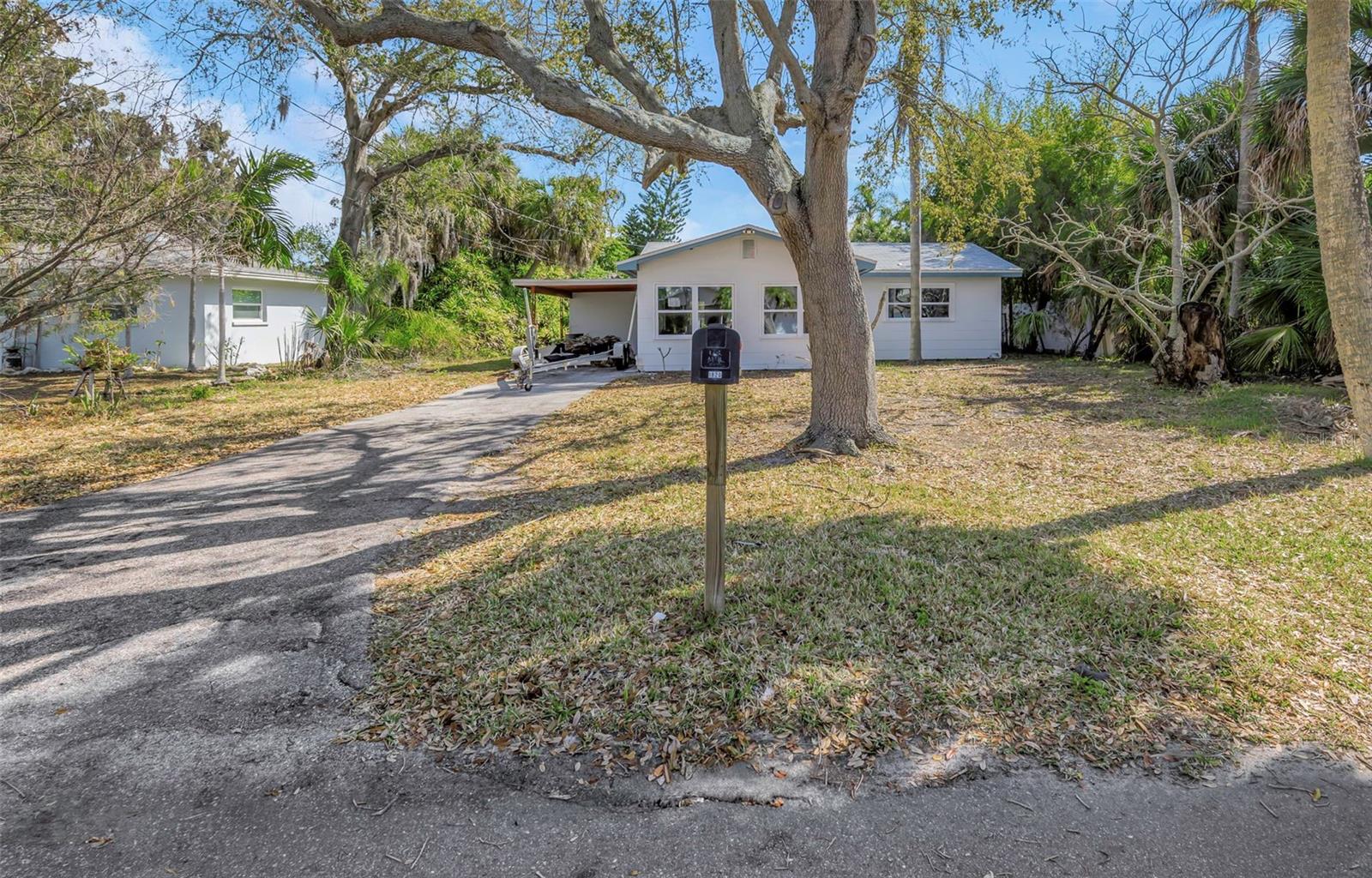 Image 17 of 17 For 1820 Sutherland Drive W