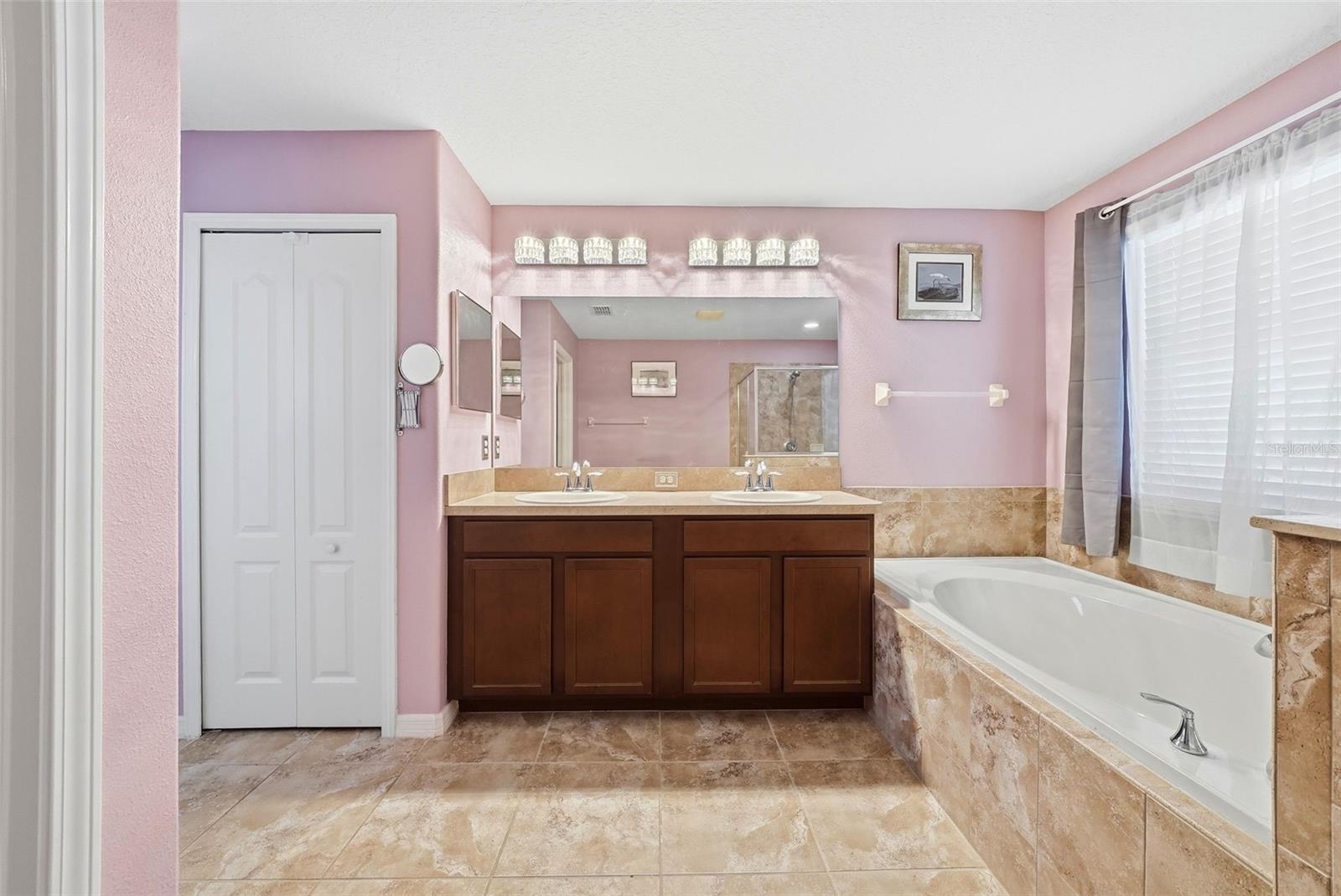 Image 40 of 76 For 14604 Rannoch Moor Place