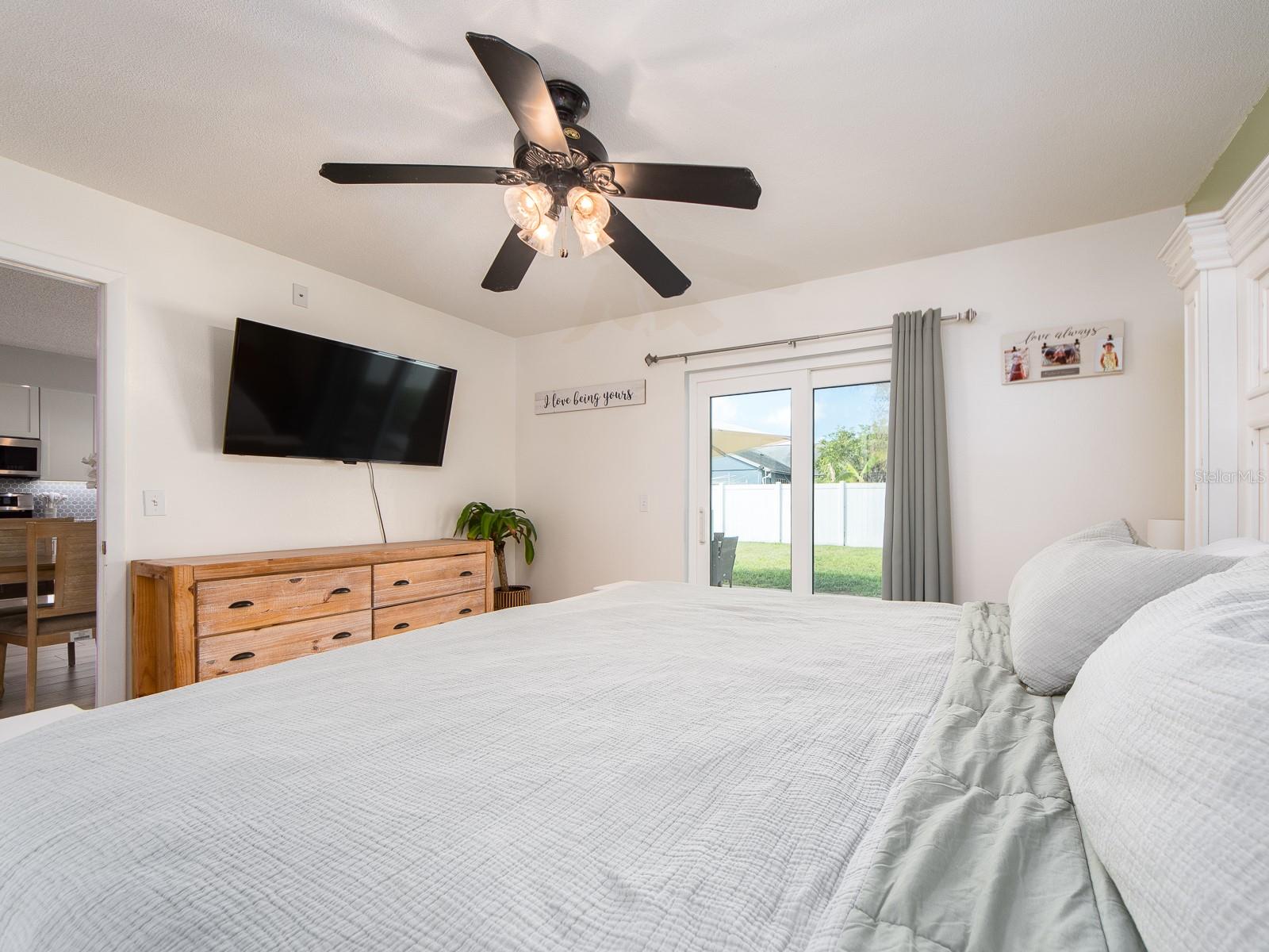 Image 20 of 37 For 12410 Cumberland Drive