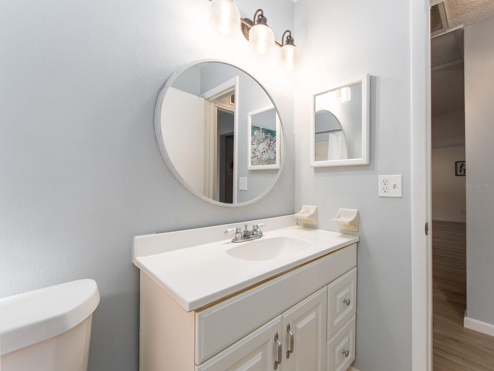 Image 28 of 37 For 12410 Cumberland Drive