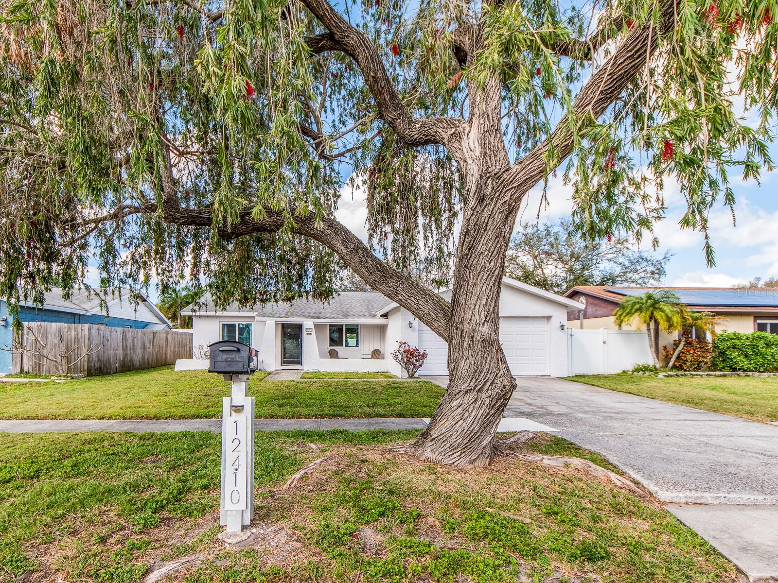 Image 3 of 37 For 12410 Cumberland Drive