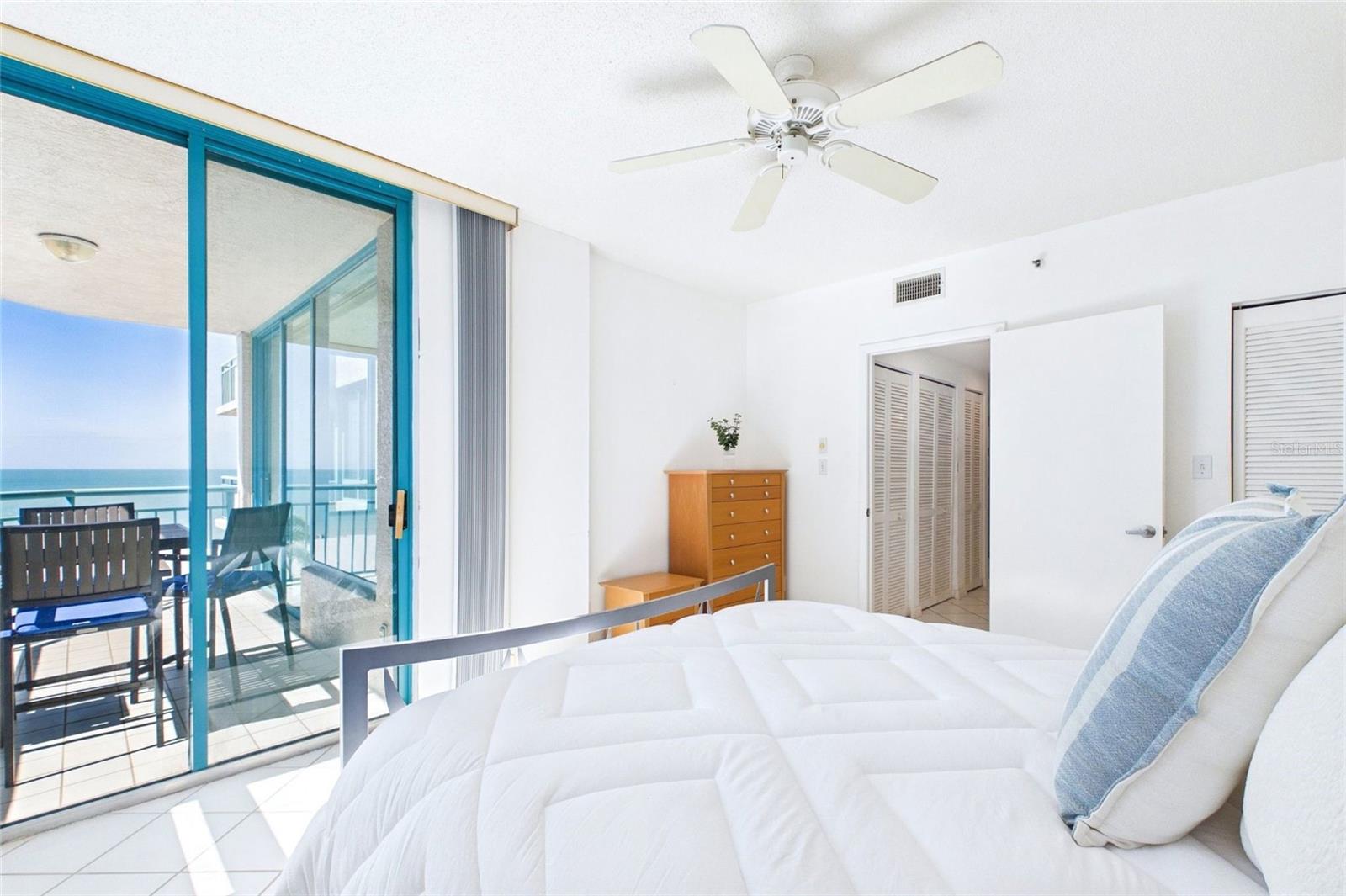 Image 10 of 22 For 1520 Gulf Boulevard 505