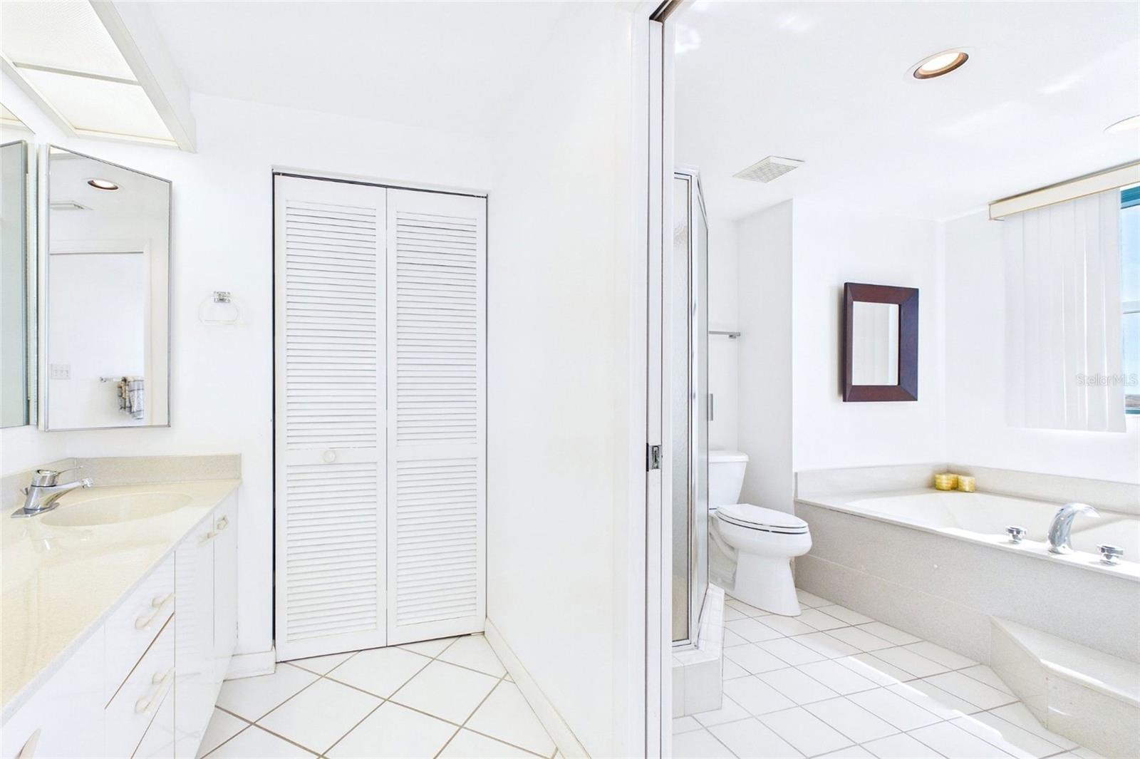 Image 12 of 22 For 1520 Gulf Boulevard 505