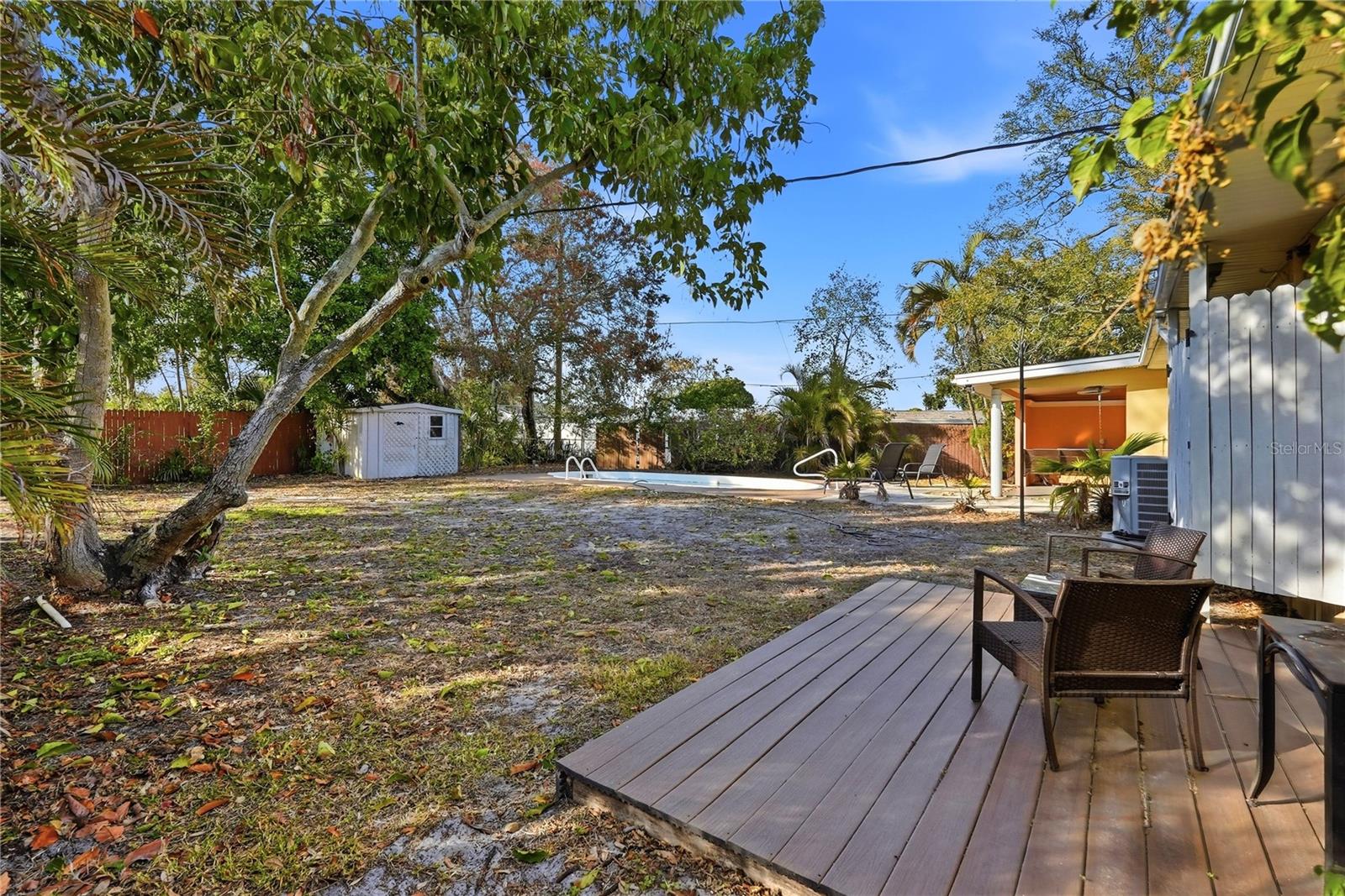 Image 23 of 33 For 3515 Country Club Way S