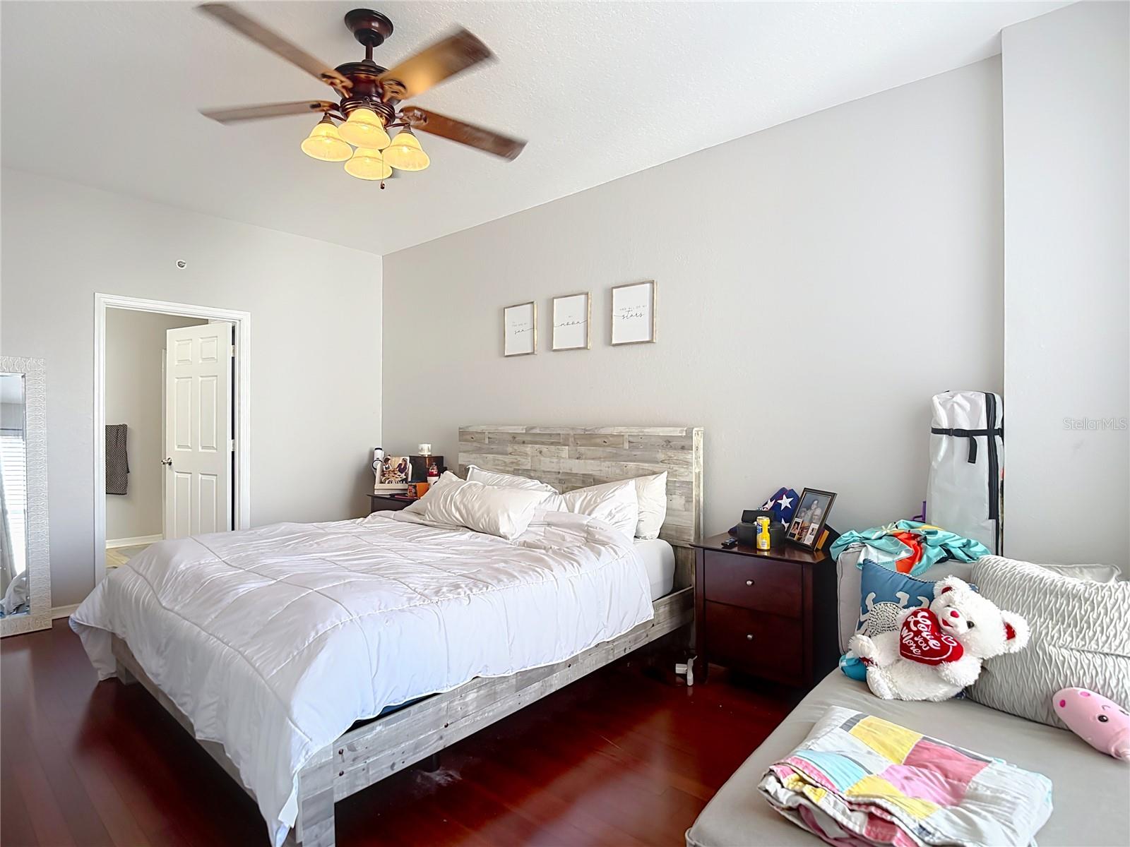 Image 18 of 41 For 700 Harbour Island Boulevard 317