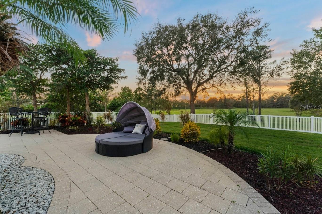 Image 6 of 70 For 11441 Hammock Oaks Court