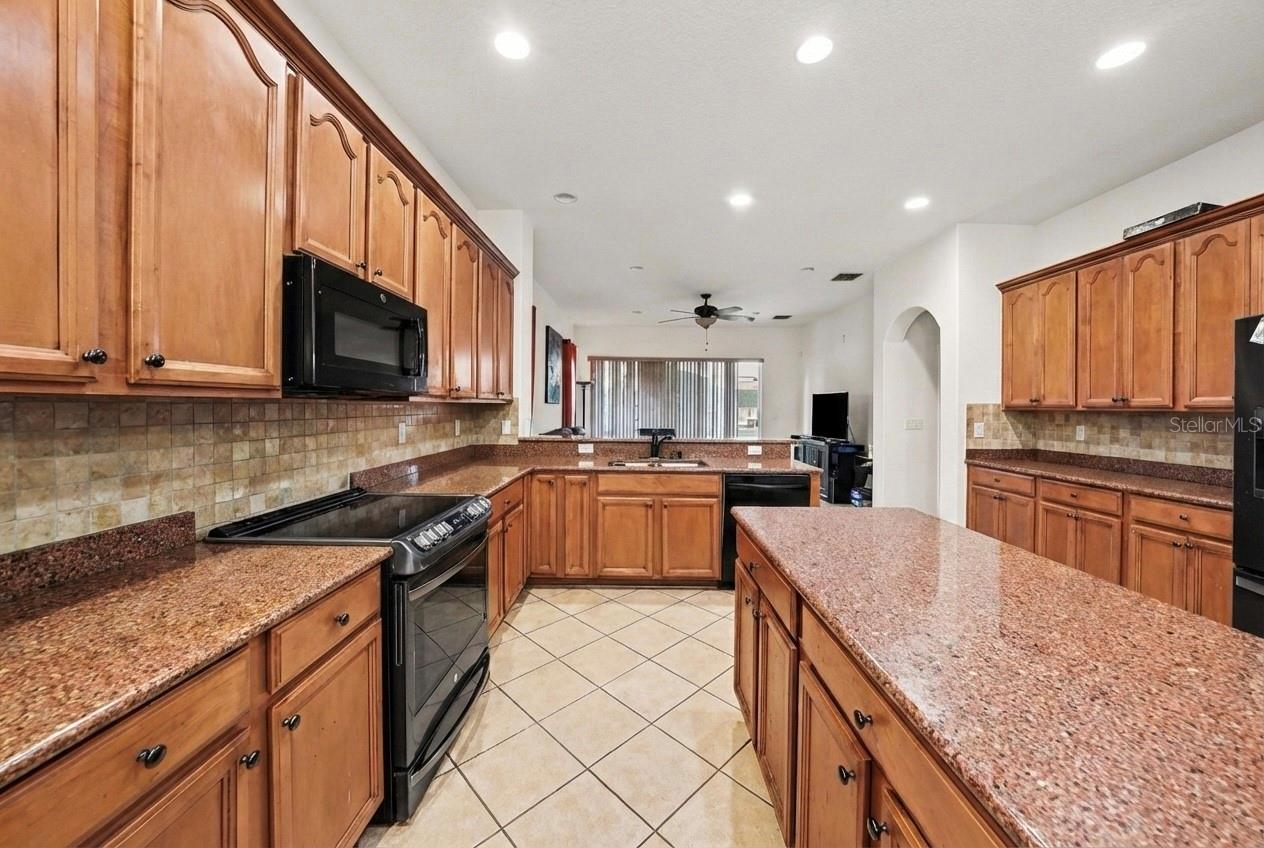 Image 7 of 15 For 12534 Cricklewood Drive