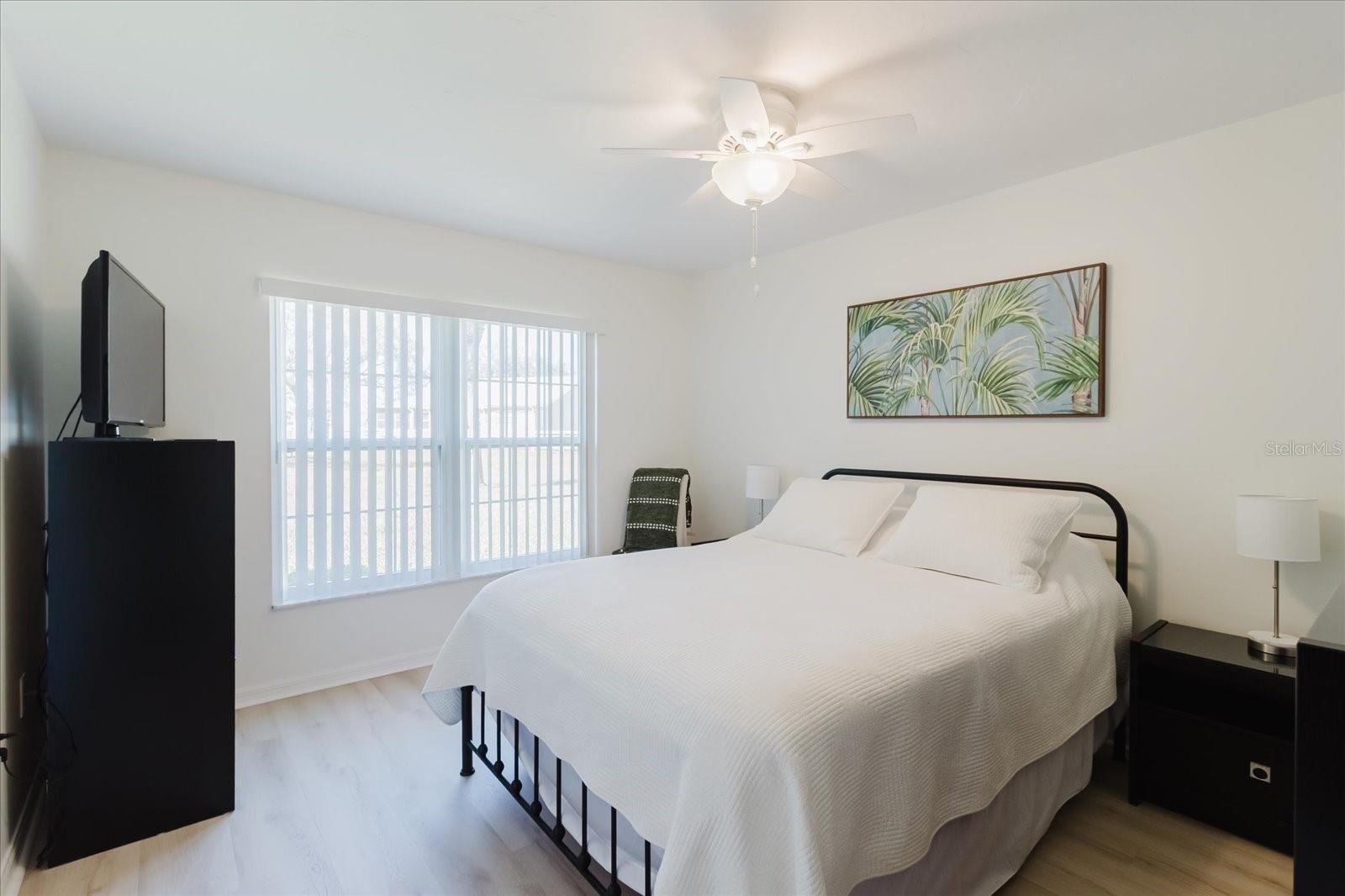 Image 20 of 38 For 7807 Hardwick Drive 111