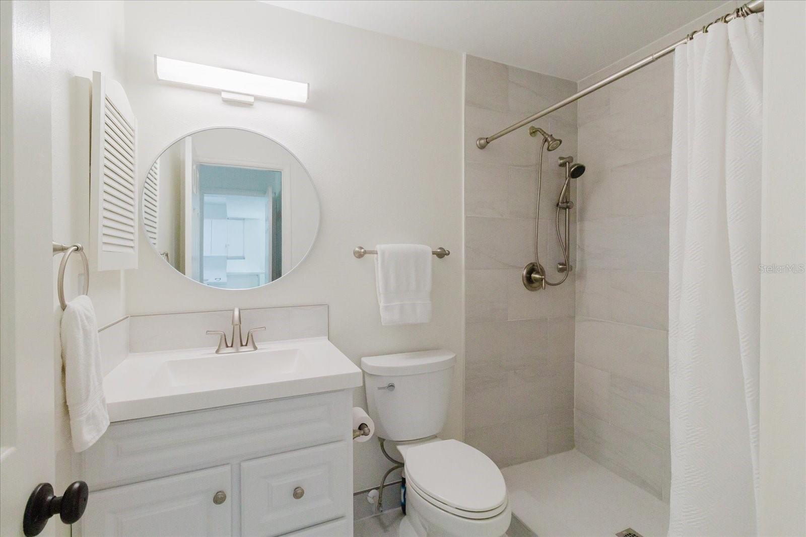 Image 23 of 38 For 7807 Hardwick Drive 111