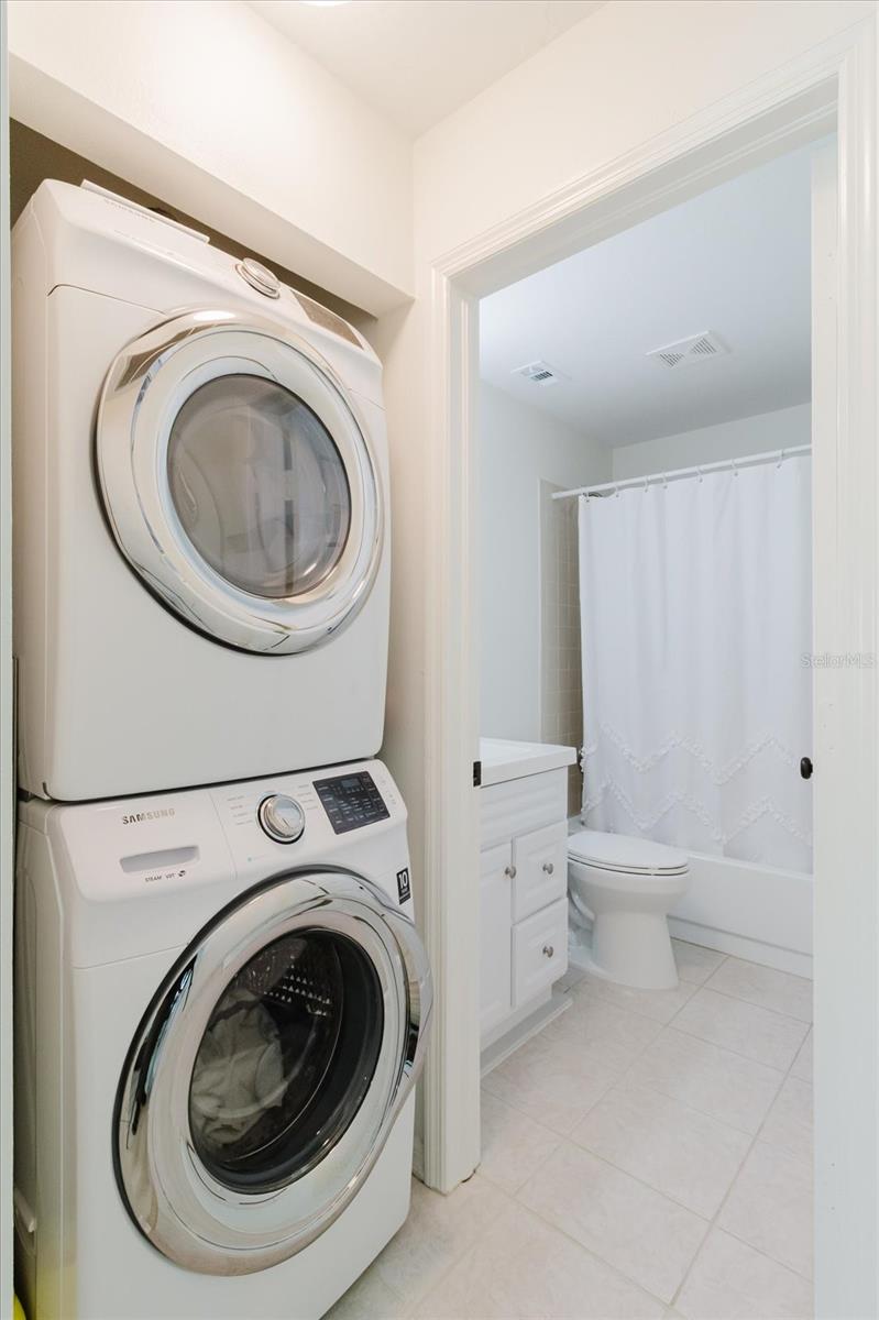 Image 30 of 38 For 7807 Hardwick Drive 111