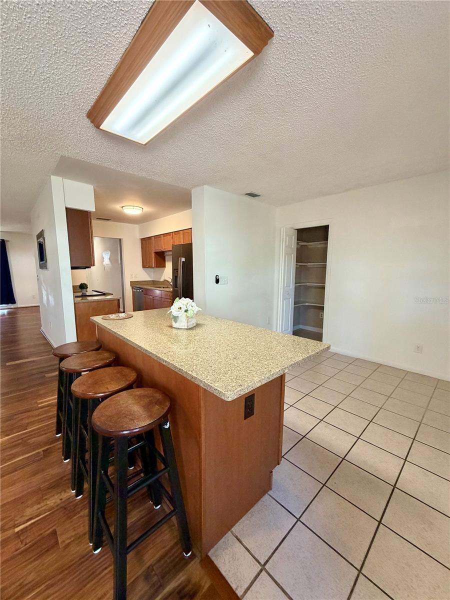 Image 7 of 22 For 7303 Woodkirk Court