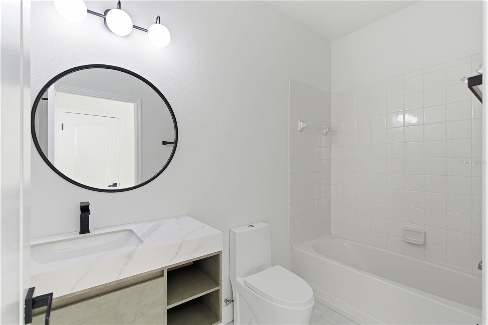 Listing photo id 8 for 13331 Graham Yarden Drive