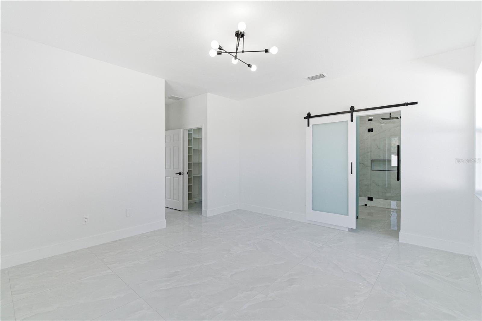 Listing photo id 25 for 13331 Graham Yarden Drive