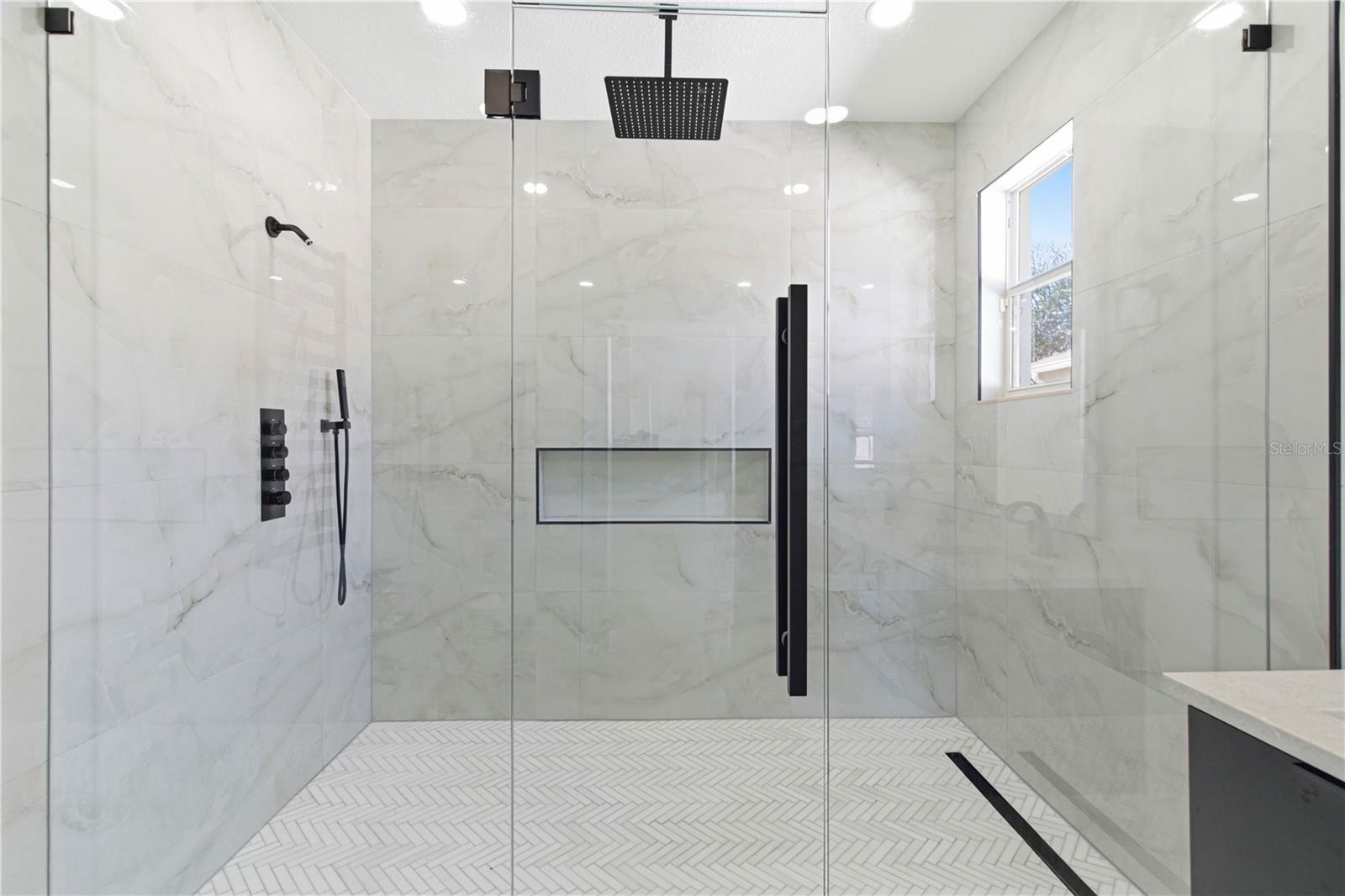 Listing photo id 26 for 13331 Graham Yarden Drive