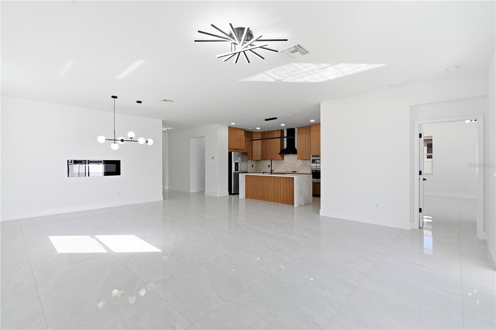 Listing photo id 35 for 13331 Graham Yarden Drive