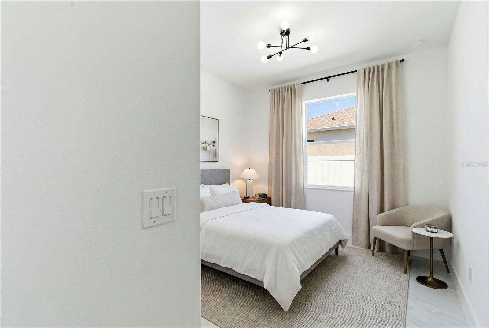 Listing photo id 2 for 13331 Graham Yarden Drive