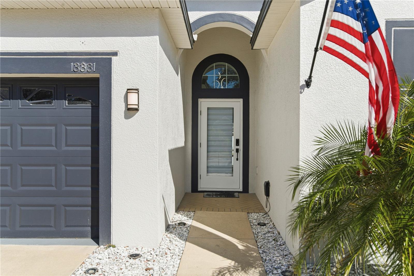 Listing photo id 3 for 13331 Graham Yarden Drive