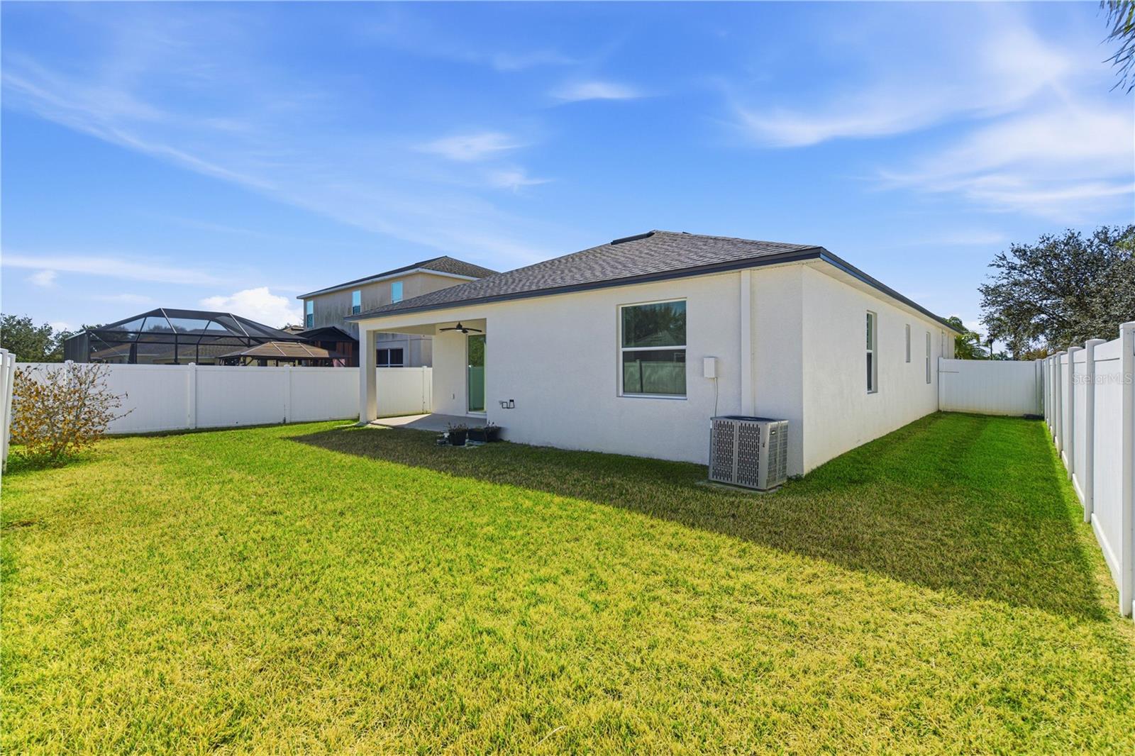 Listing photo id 52 for 13331 Graham Yarden Drive