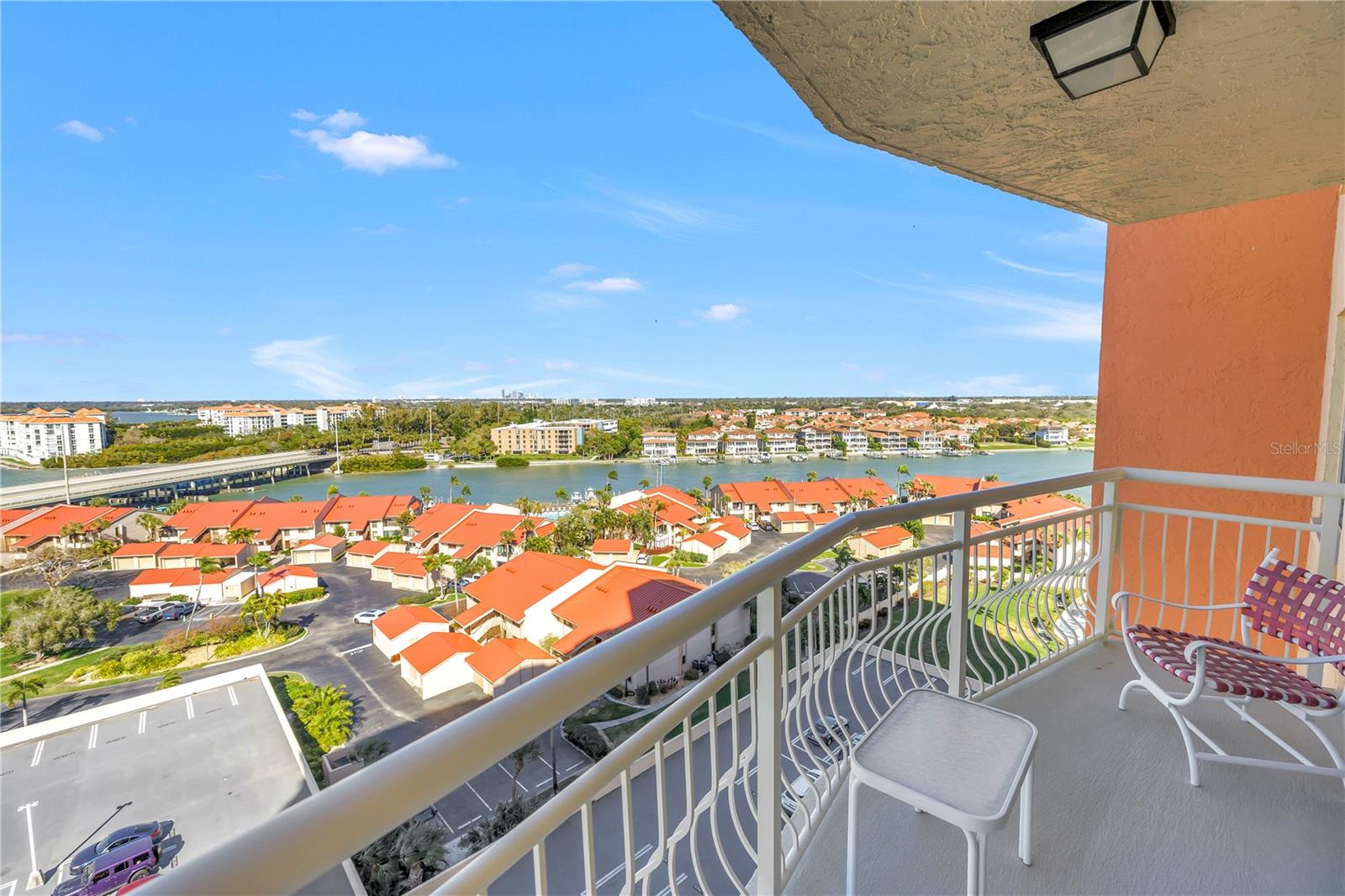 Listing photo id 25 for 4900 Brittany Drive S 1209