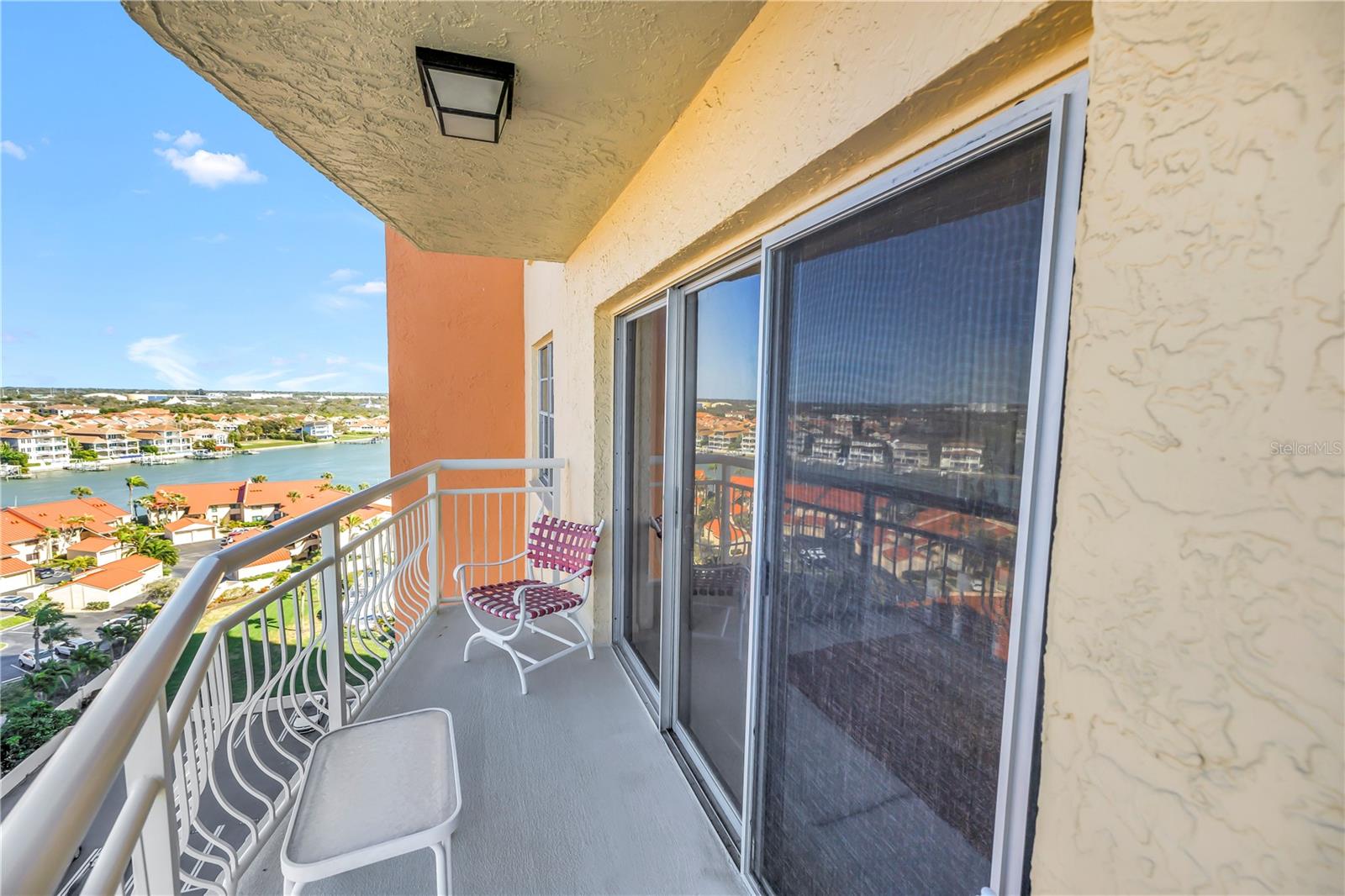 Listing photo id 26 for 4900 Brittany Drive S 1209