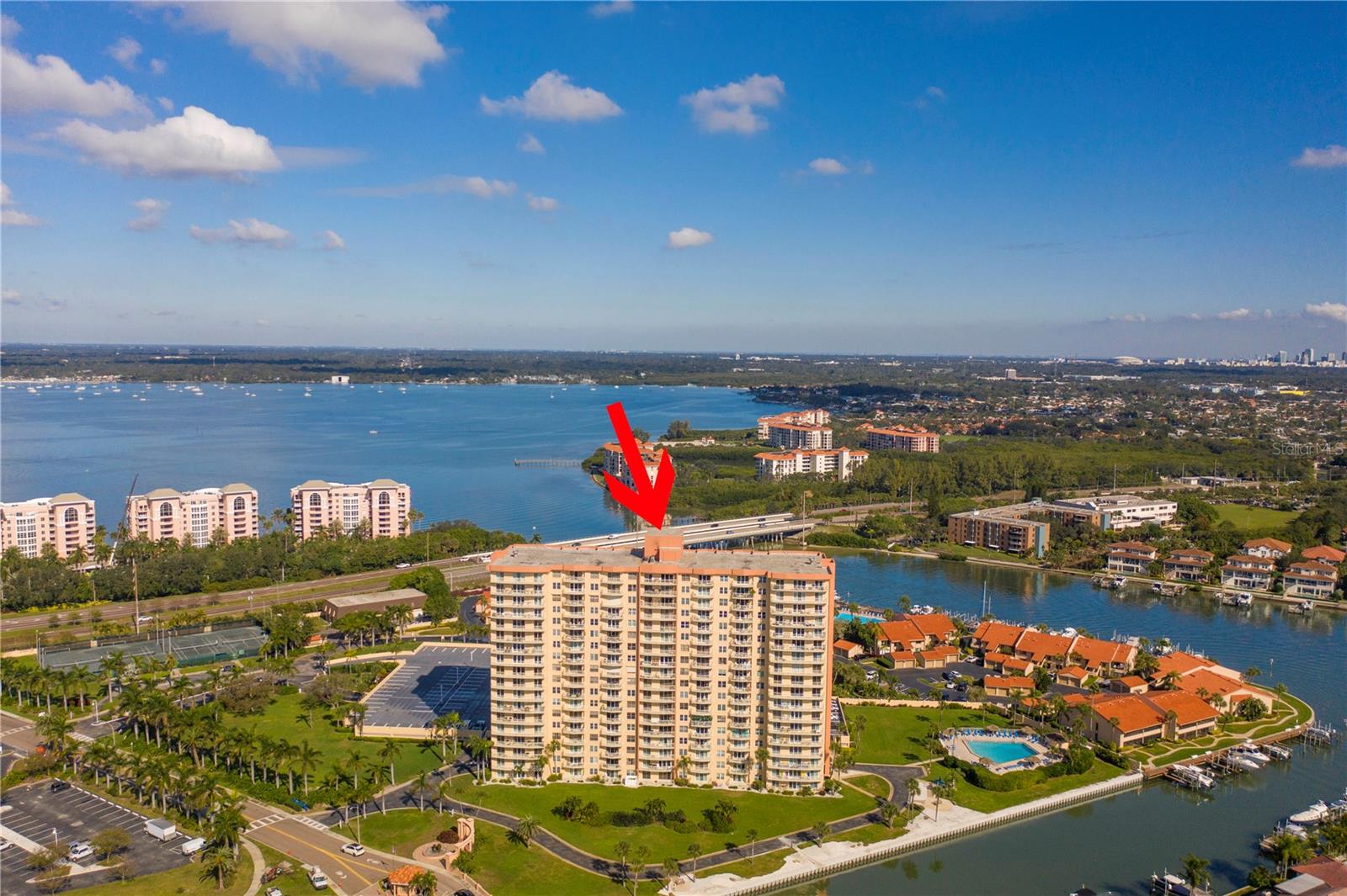 Listing photo id 46 for 4900 Brittany Drive S 1209