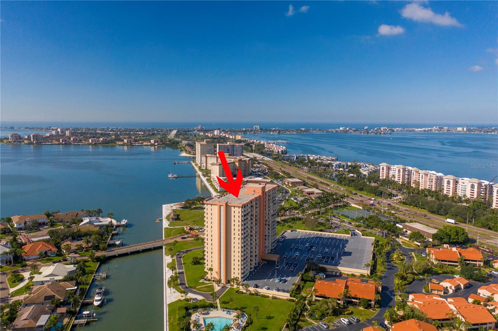 Listing photo id 47 for 4900 Brittany Drive S 1209