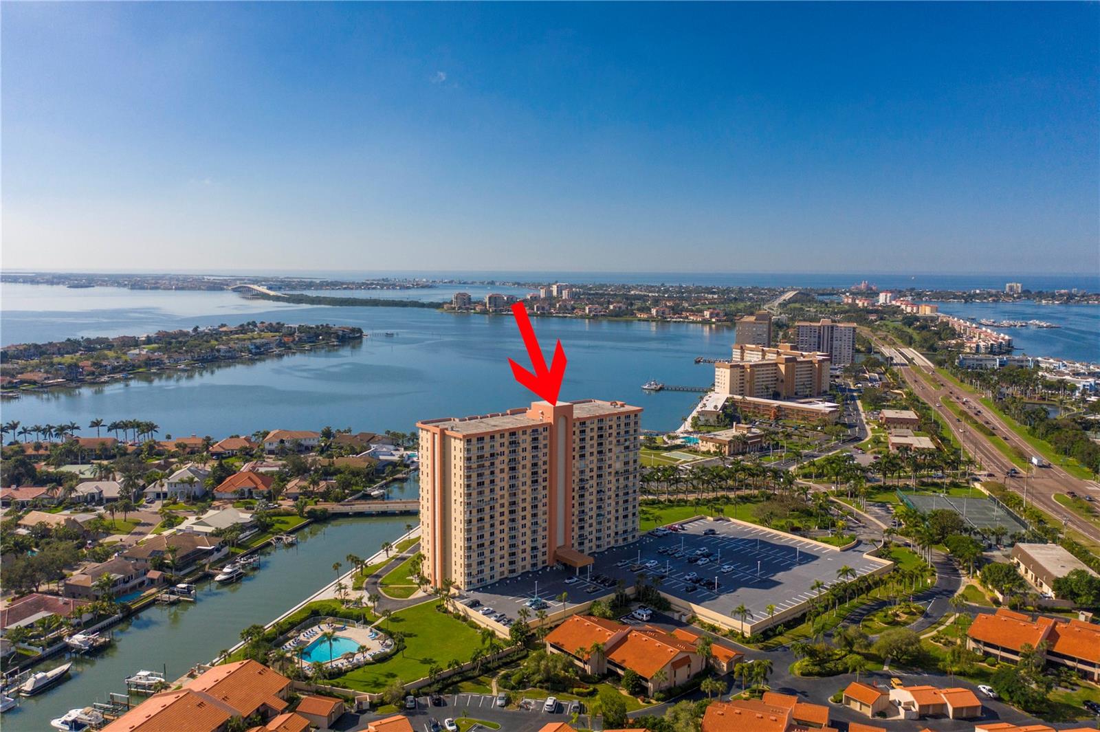 Listing photo id 48 for 4900 Brittany Drive S 1209