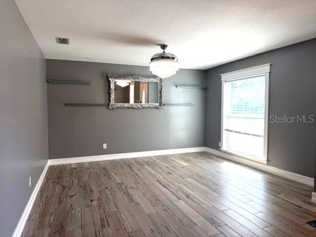 Image 9 of 39 For 1326 Peachfield Drive