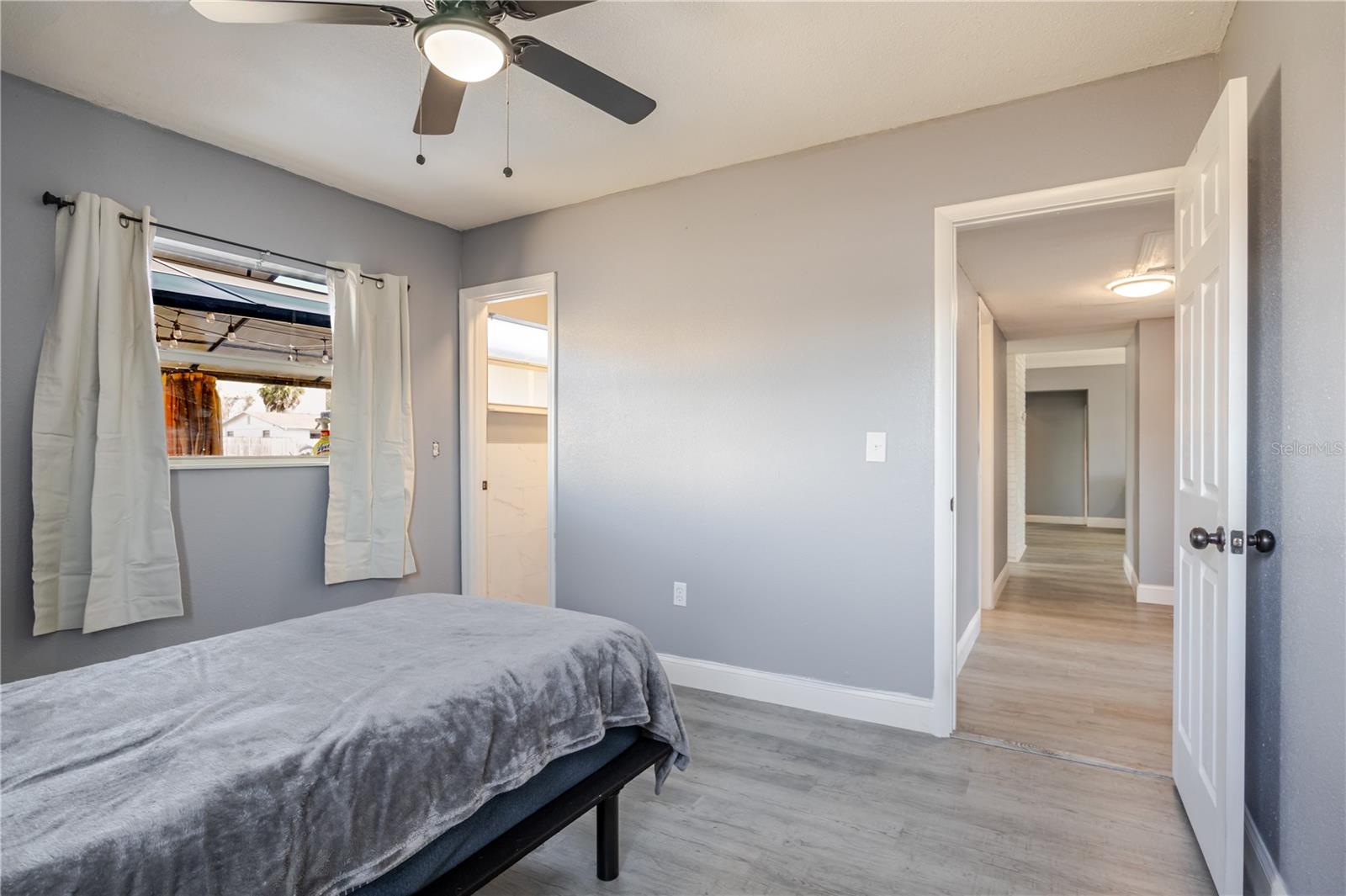 Image 15 of 30 For 8725 52nd Street