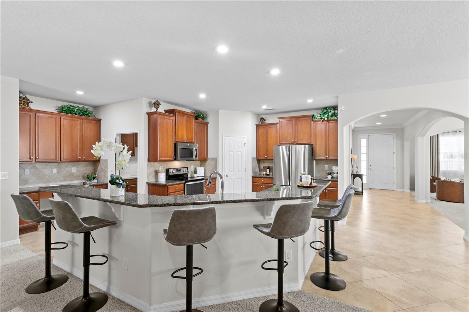 Listing photo id 10 for 3205 Majestic View Drive