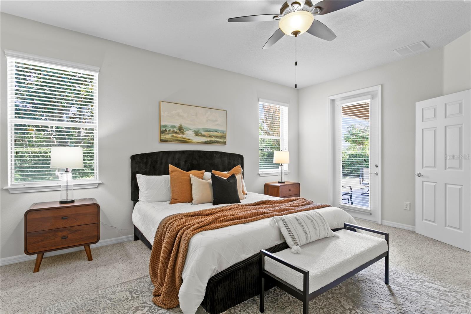 Listing photo id 24 for 3205 Majestic View Drive