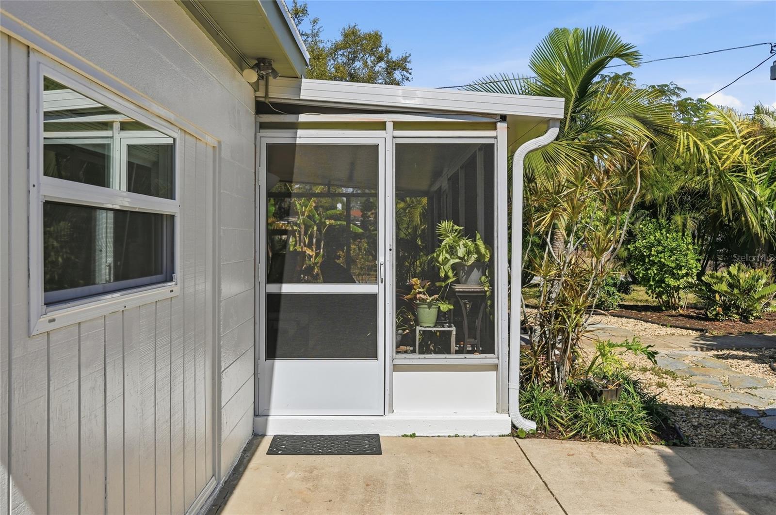 Image 13 of 82 For 2701 56th Street S