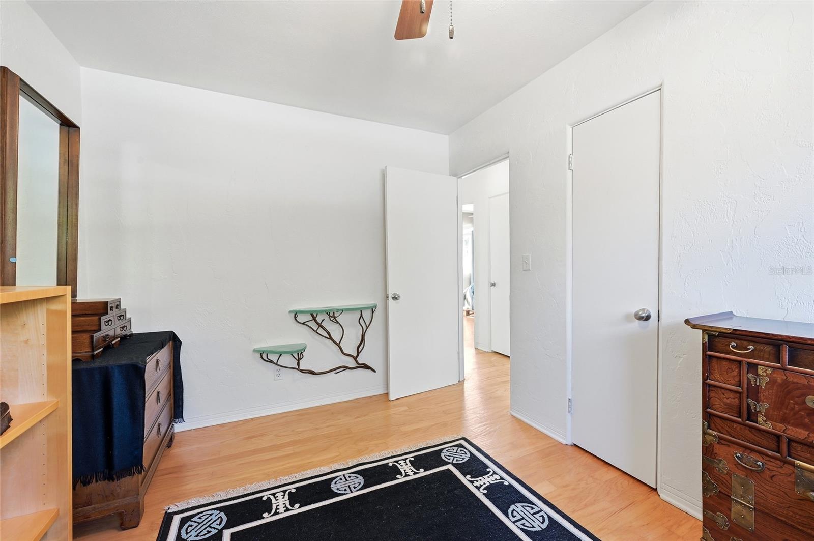 Image 36 of 82 For 2701 56th Street S