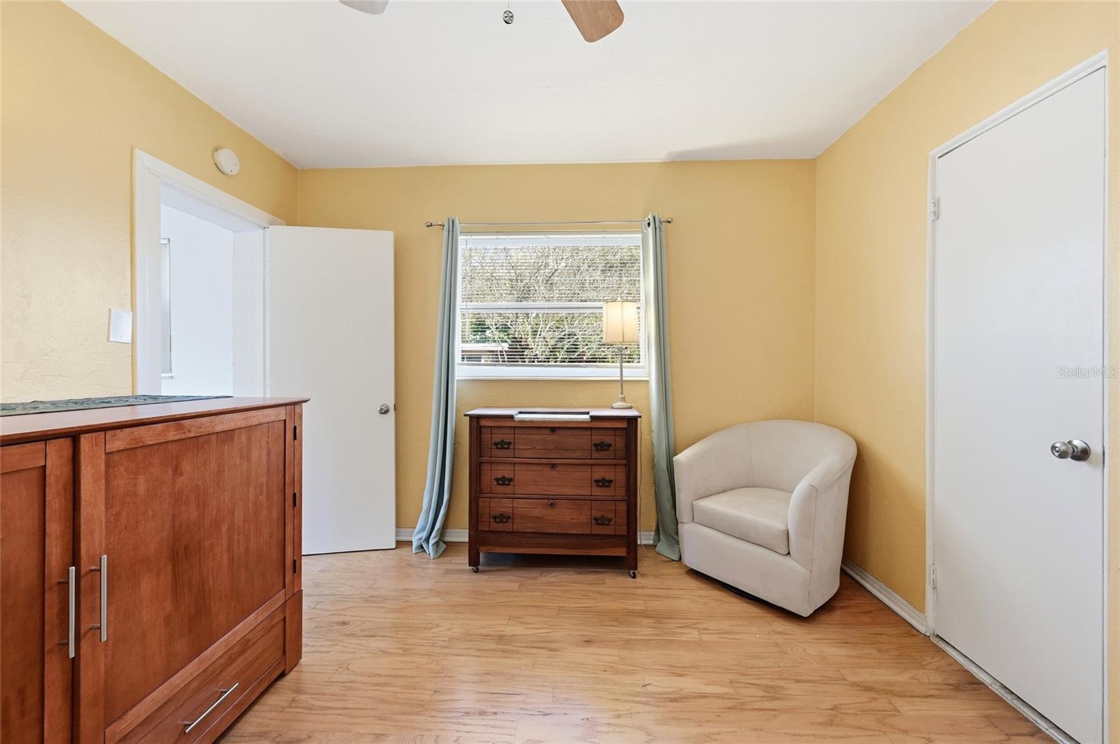 Image 41 of 82 For 2701 56th Street S