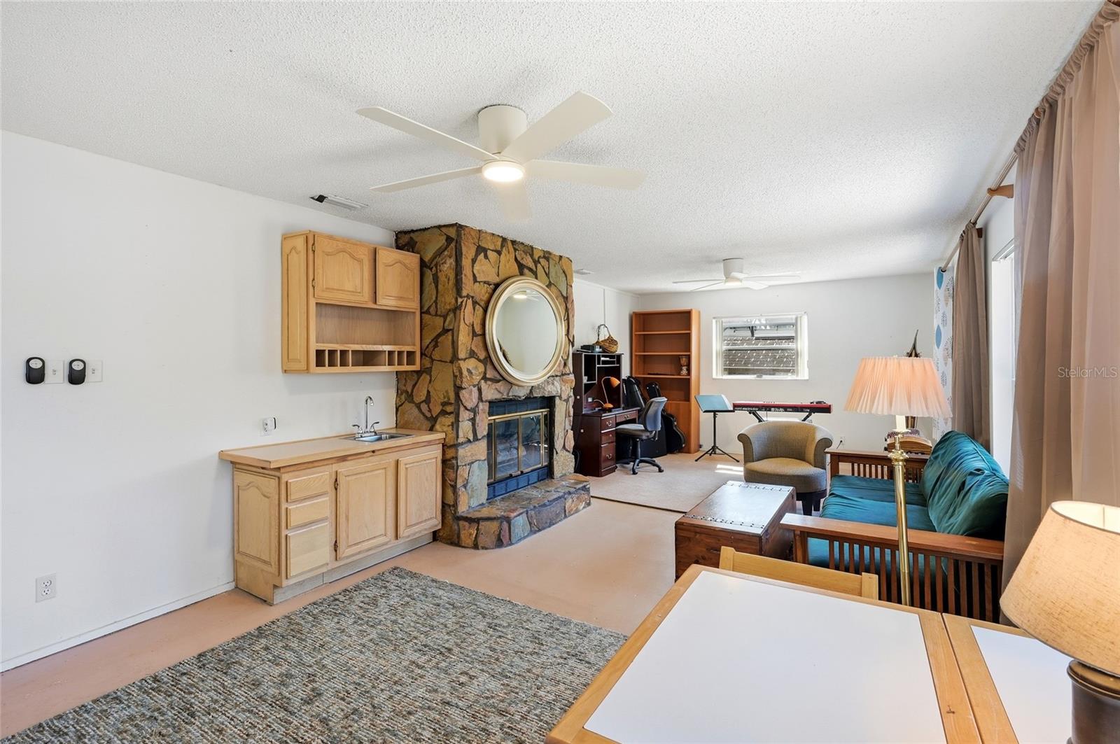 Image 47 of 82 For 2701 56th Street S