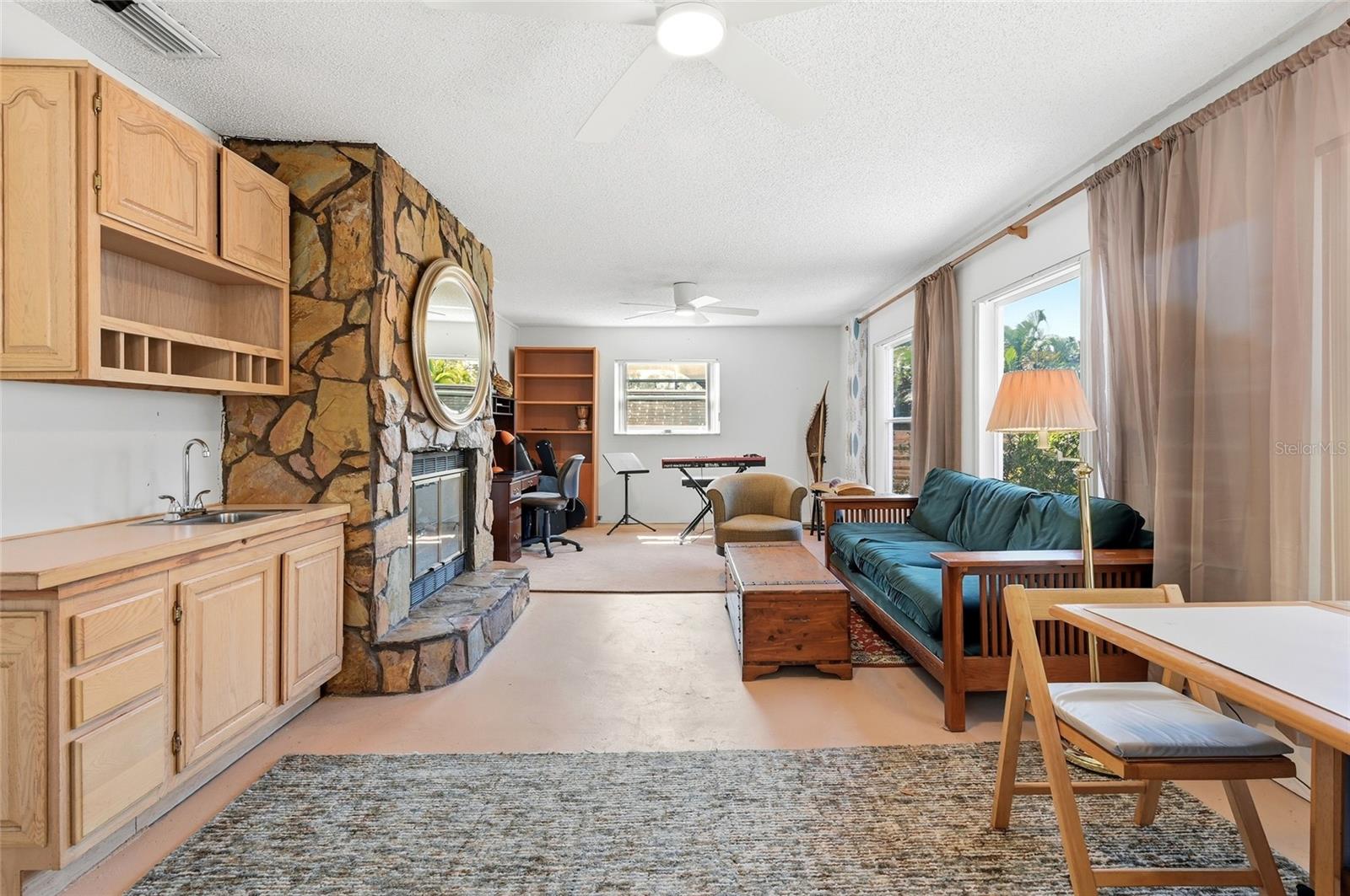 Image 48 of 82 For 2701 56th Street S