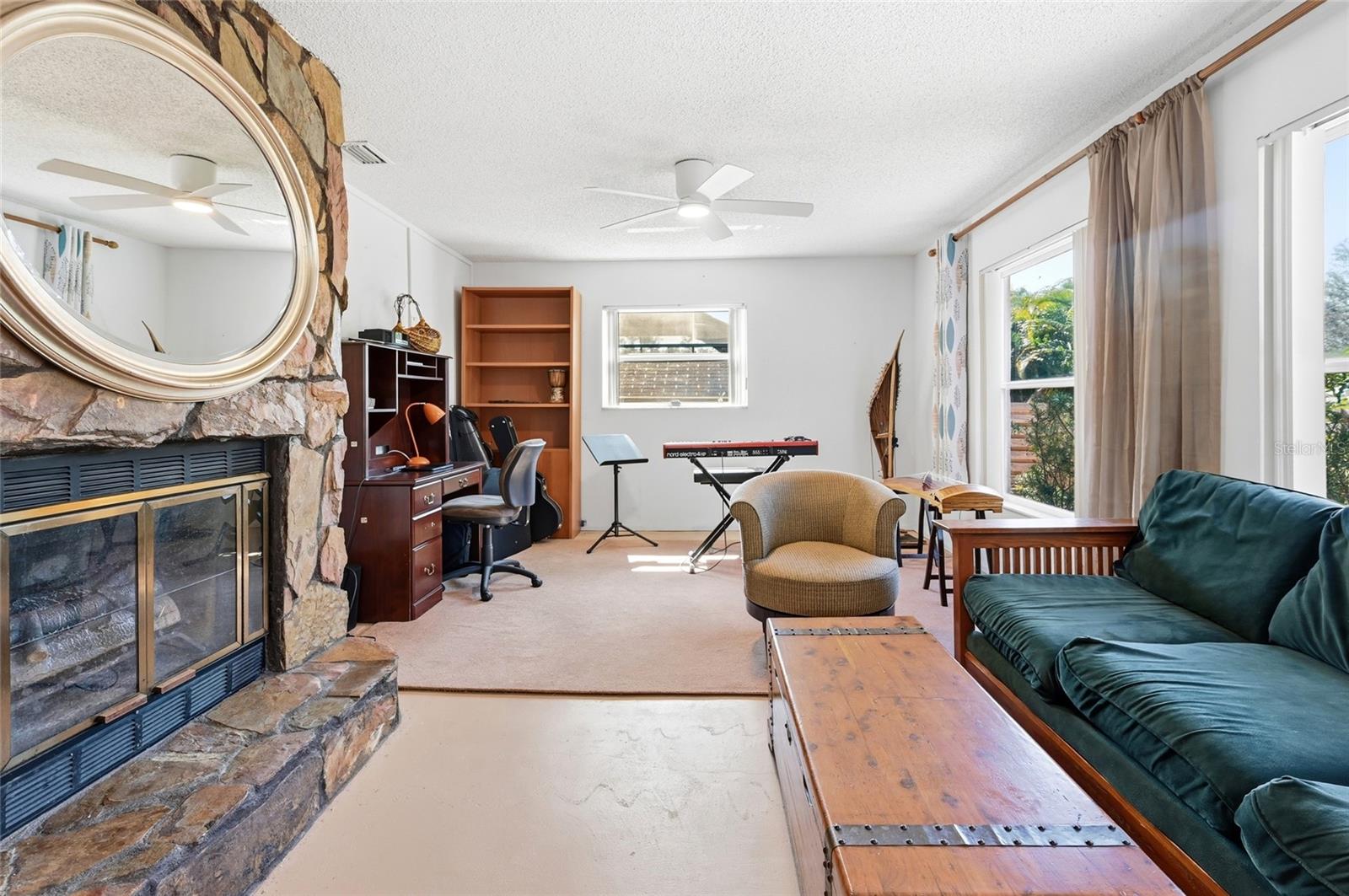 Image 49 of 82 For 2701 56th Street S