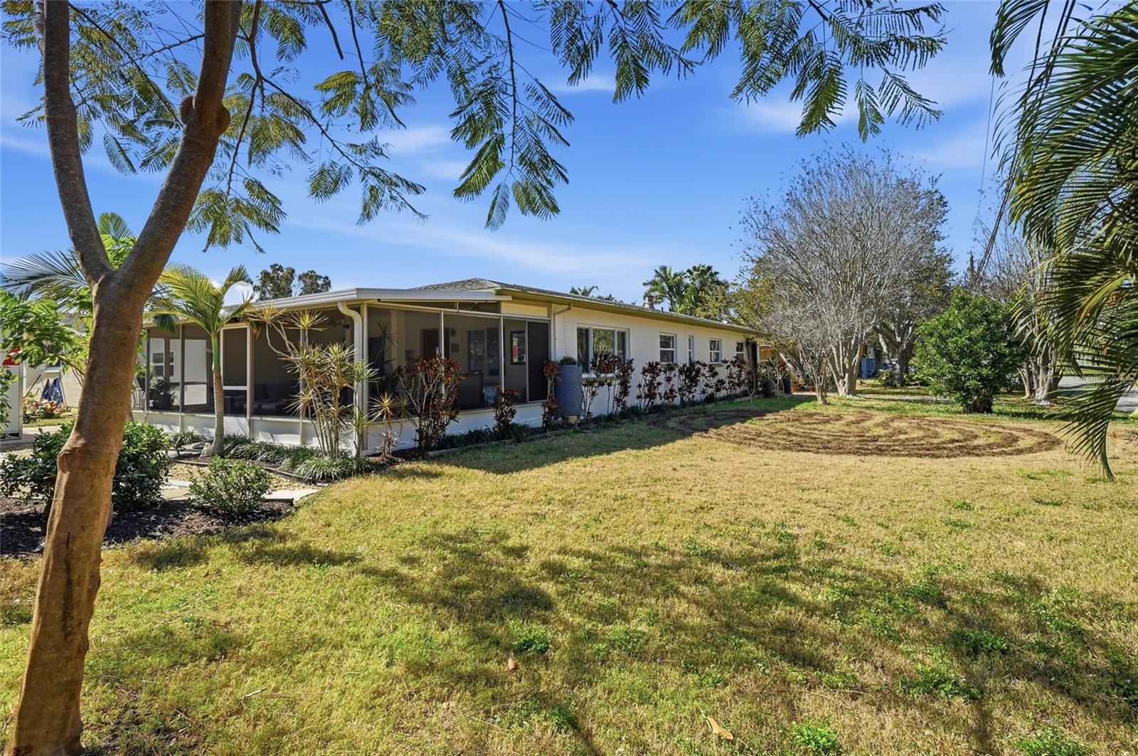 Image 5 of 82 For 2701 56th Street S