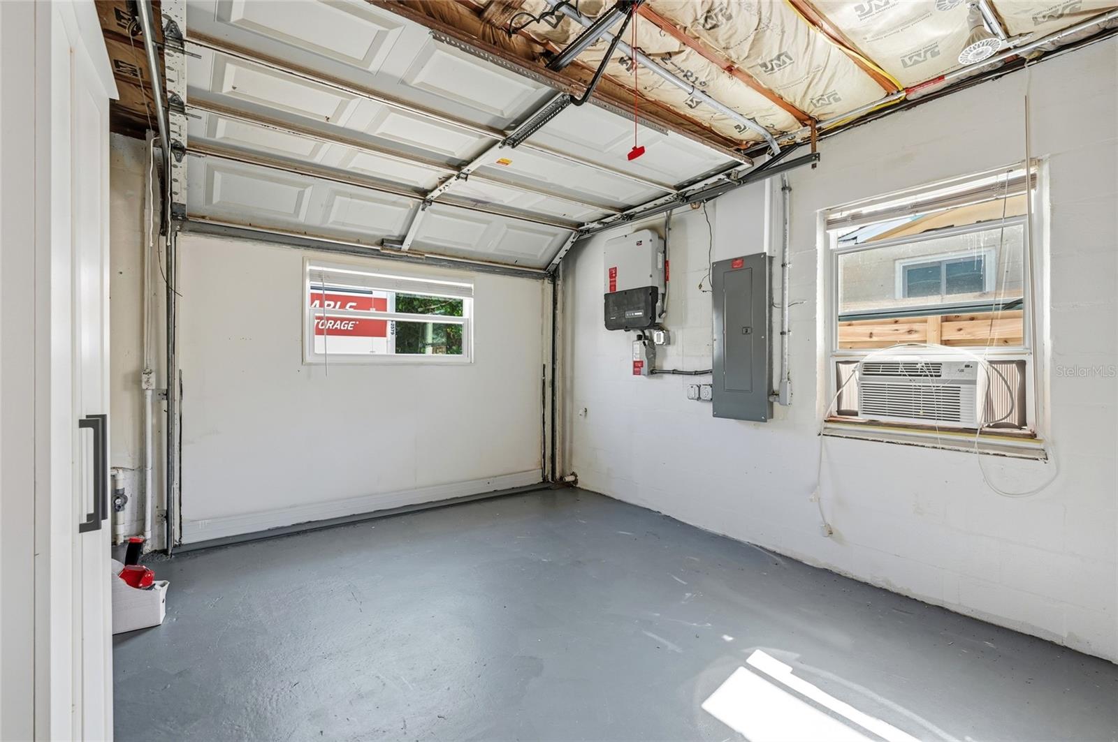 Image 52 of 82 For 2701 56th Street S