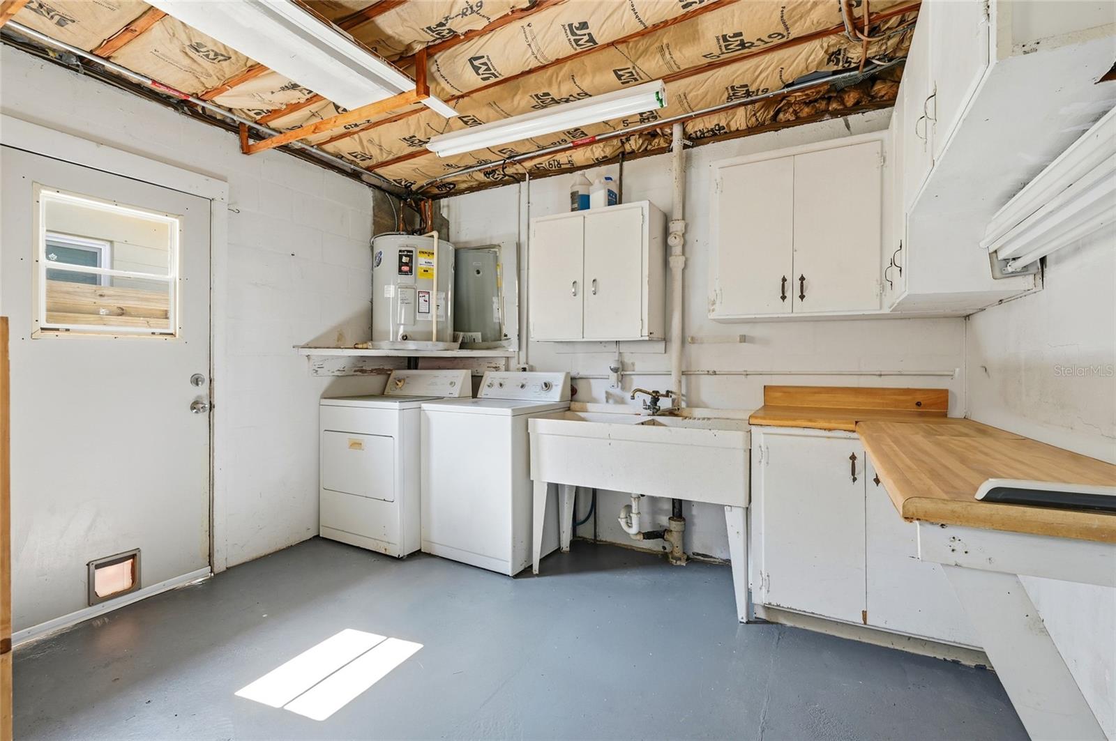 Image 53 of 82 For 2701 56th Street S