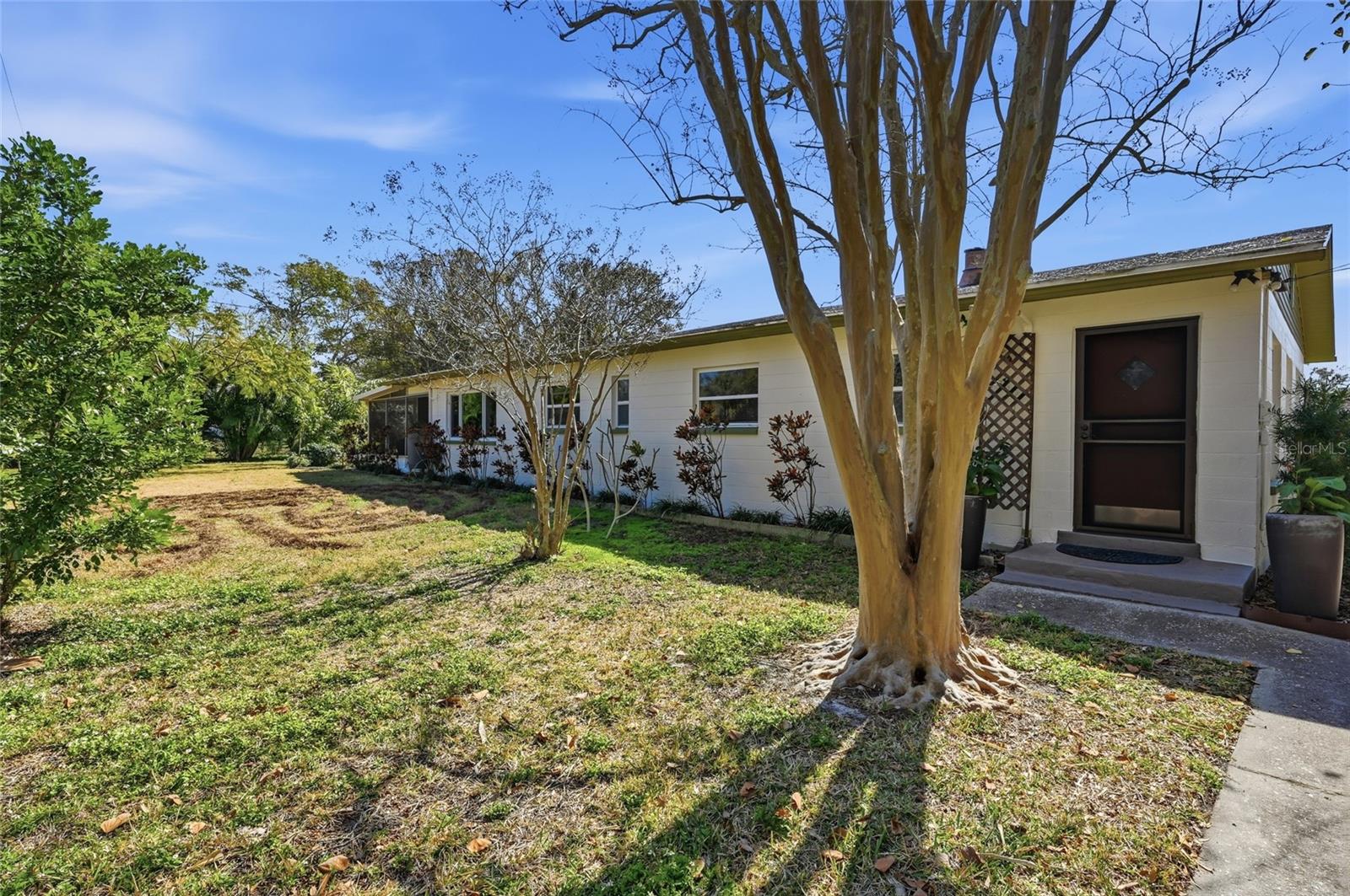 Image 8 of 82 For 2701 56th Street S